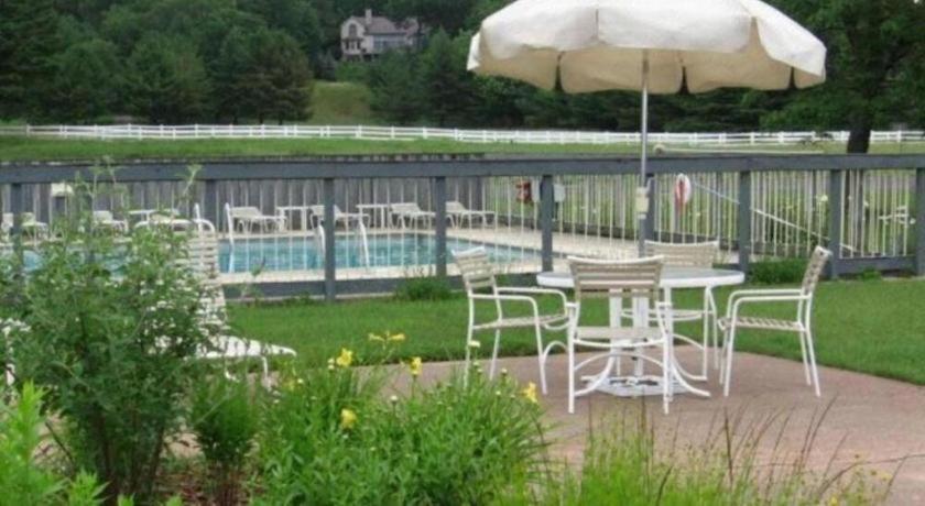 Birchwood Inn photo 21