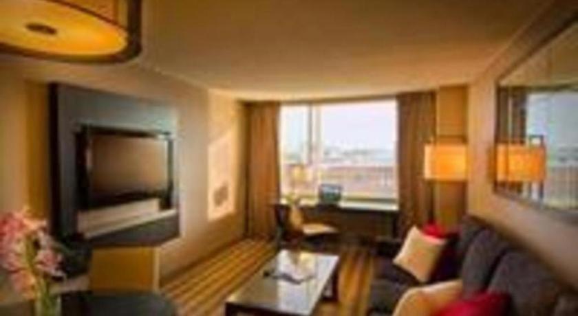 Avenue Suites Georgetown photo 34