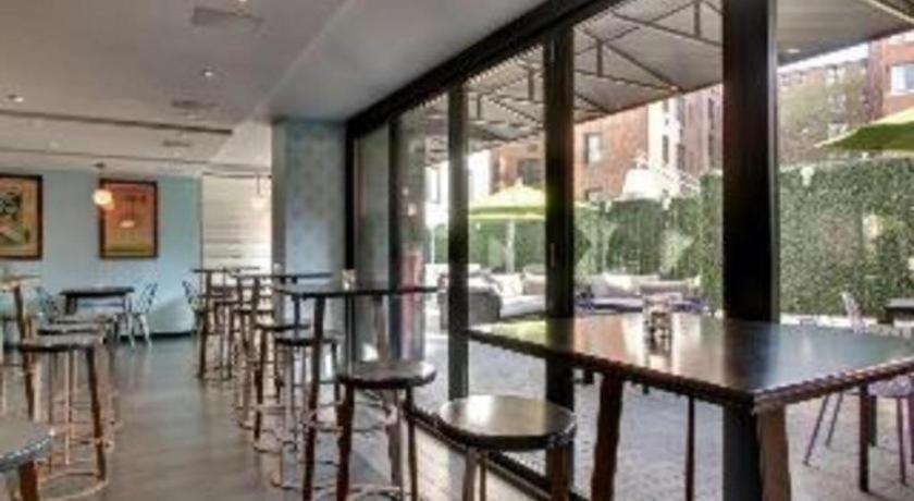 Avenue Suites Georgetown photo 6