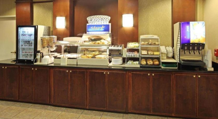 Holiday Inn Express Camden Hotel photo 7