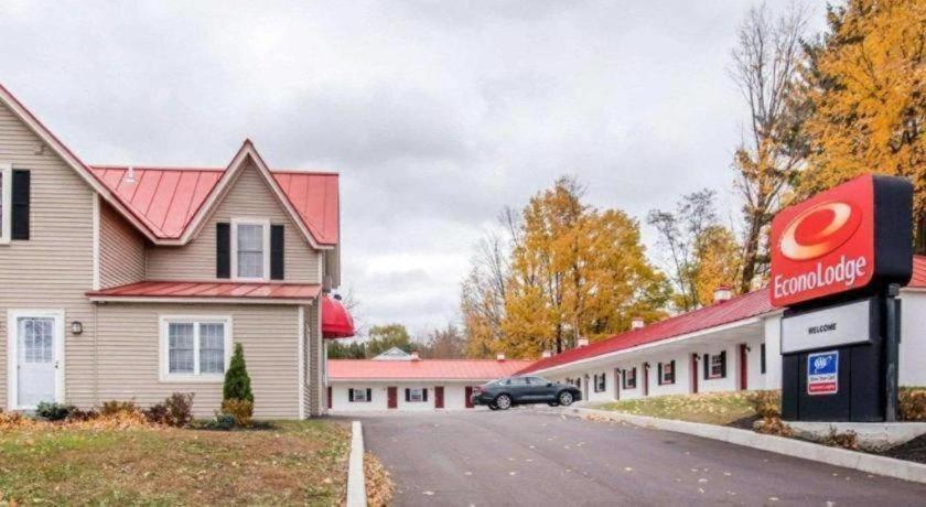 Econo Lodge photo 28