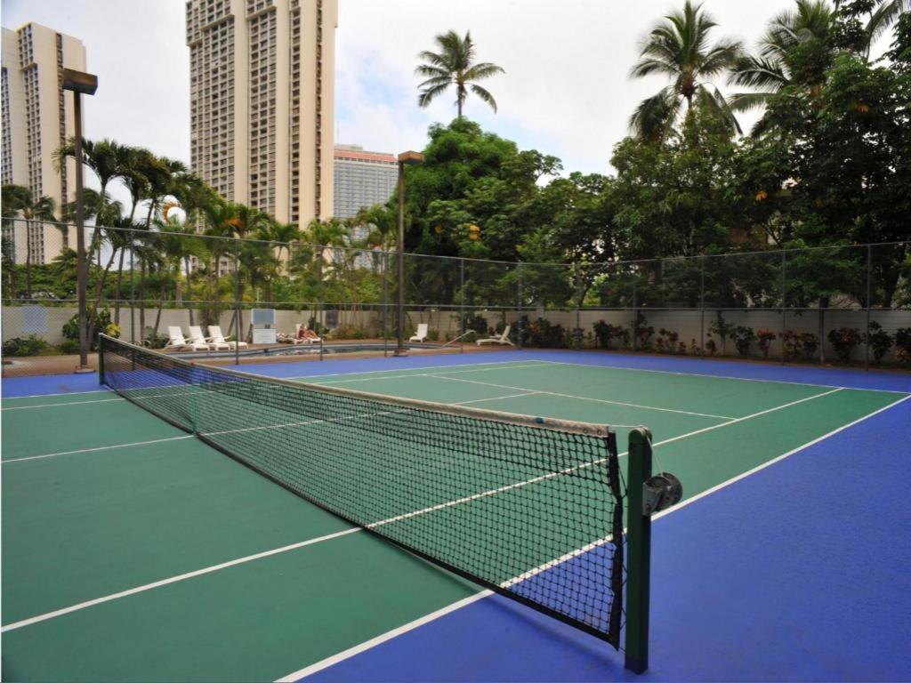 Marina Tower Waikiki photo 9