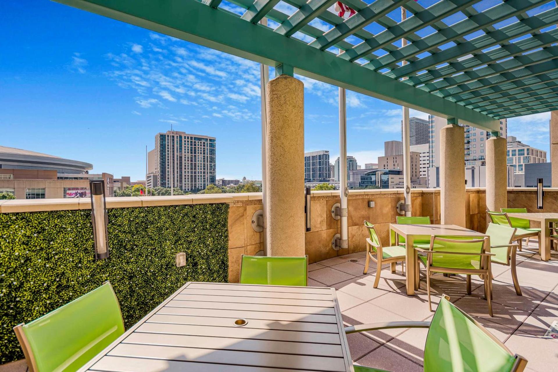 Embassy Suites Houston - Downtown photo 2