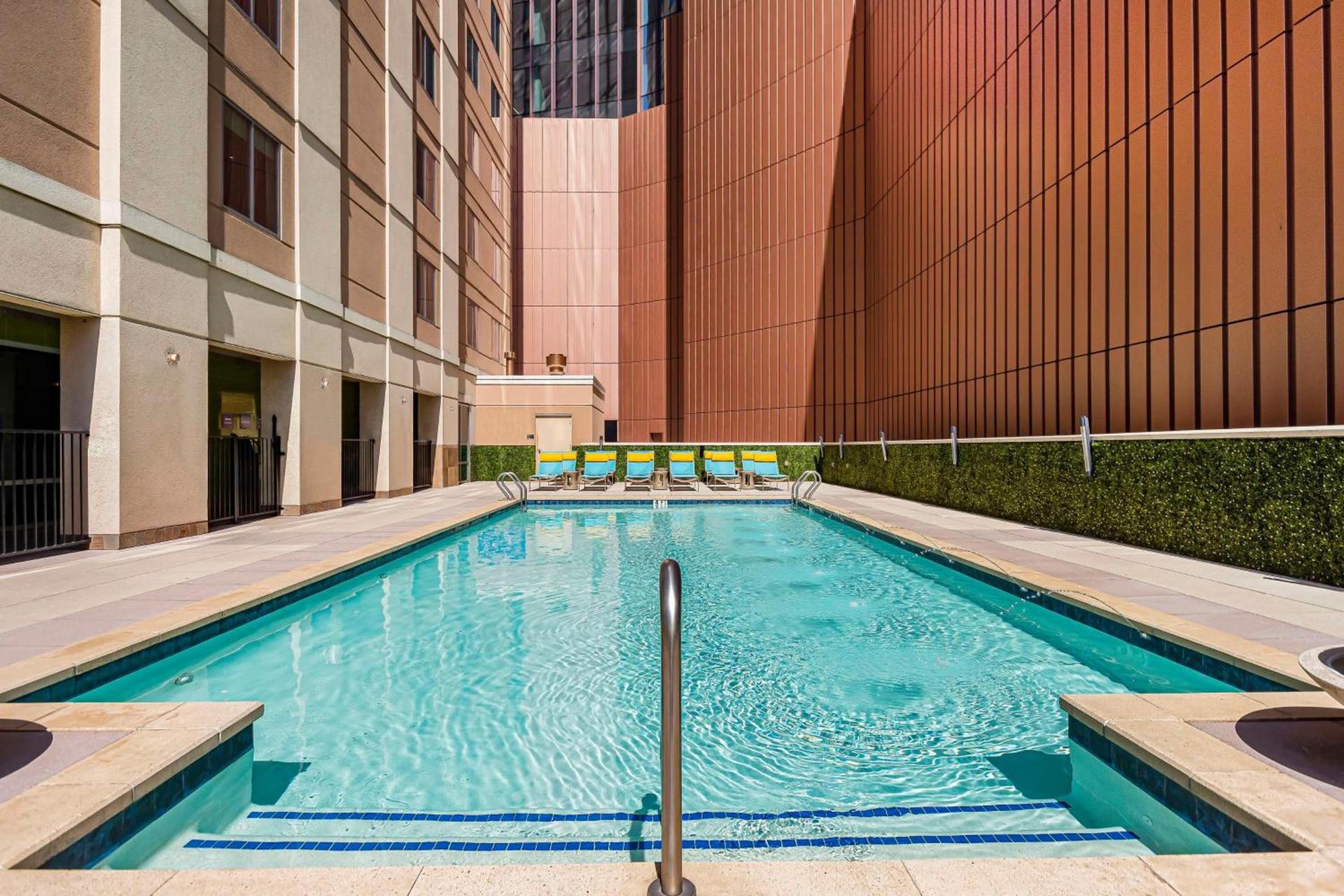 Embassy Suites Houston - Downtown photo 14