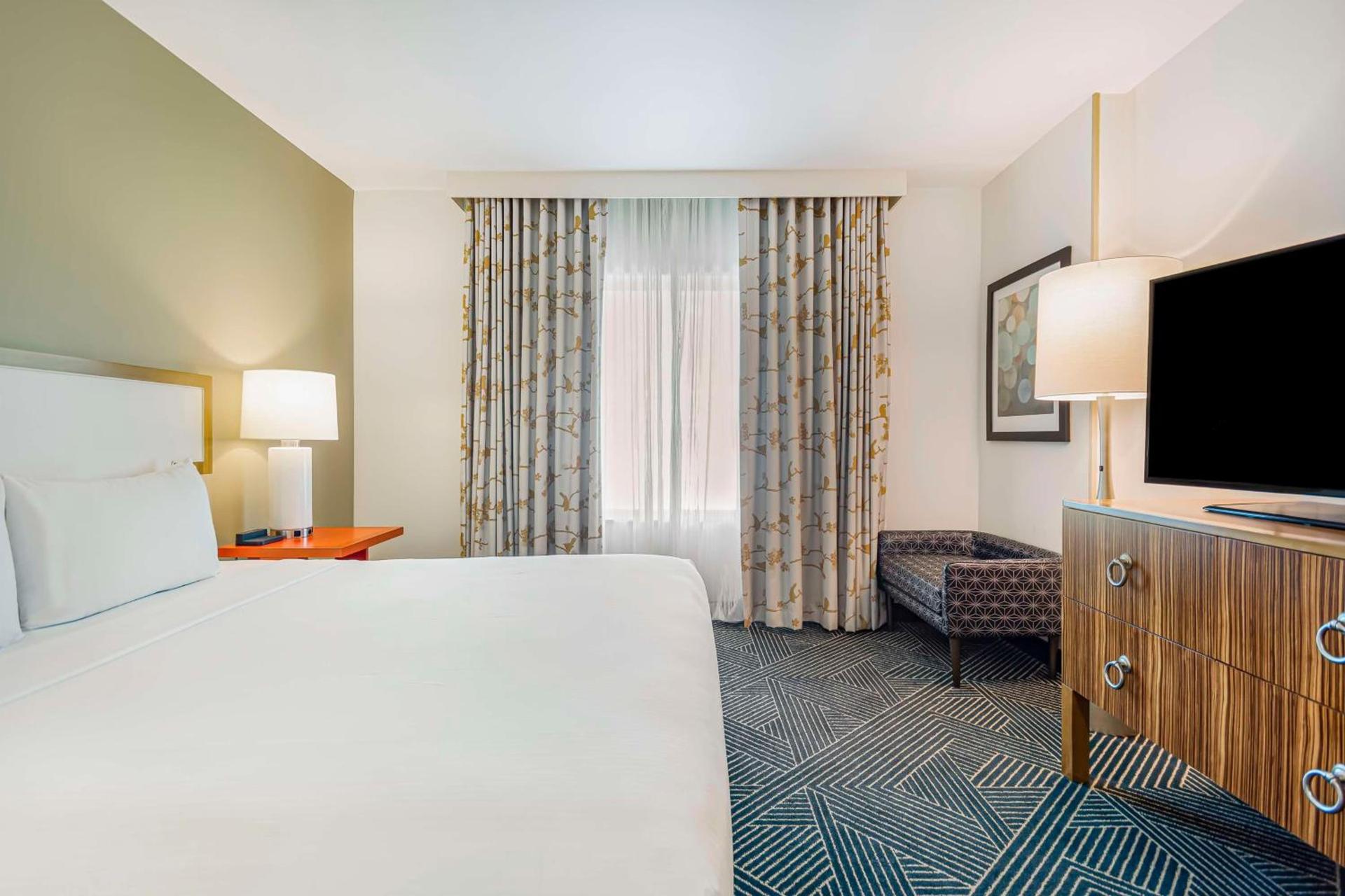 Embassy Suites Houston - Downtown photo 27