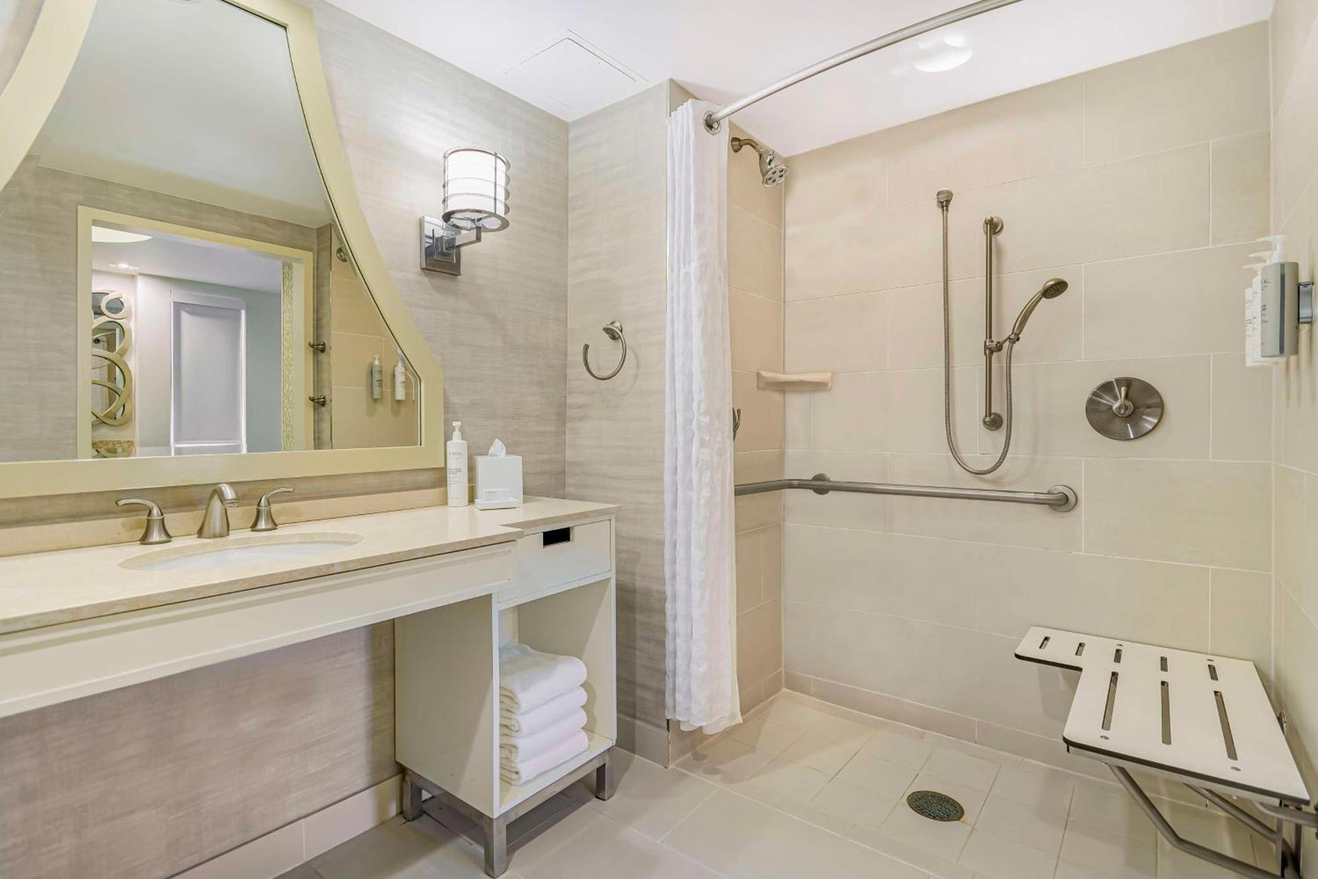 Embassy Suites Houston - Downtown photo 31