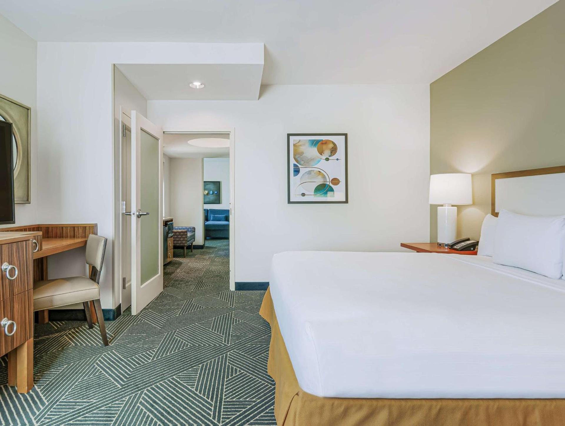 Embassy Suites Houston - Downtown photo 33