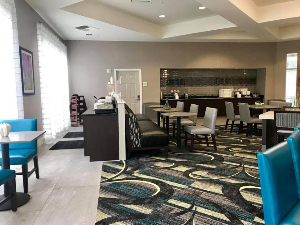 La Quinta by Wyndham Birmingham Homewood photo 45