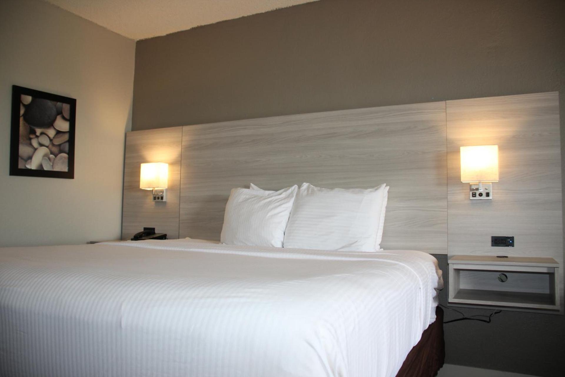 Boca Suites Deerfield Beach; SureStay Collection by BW photo 35