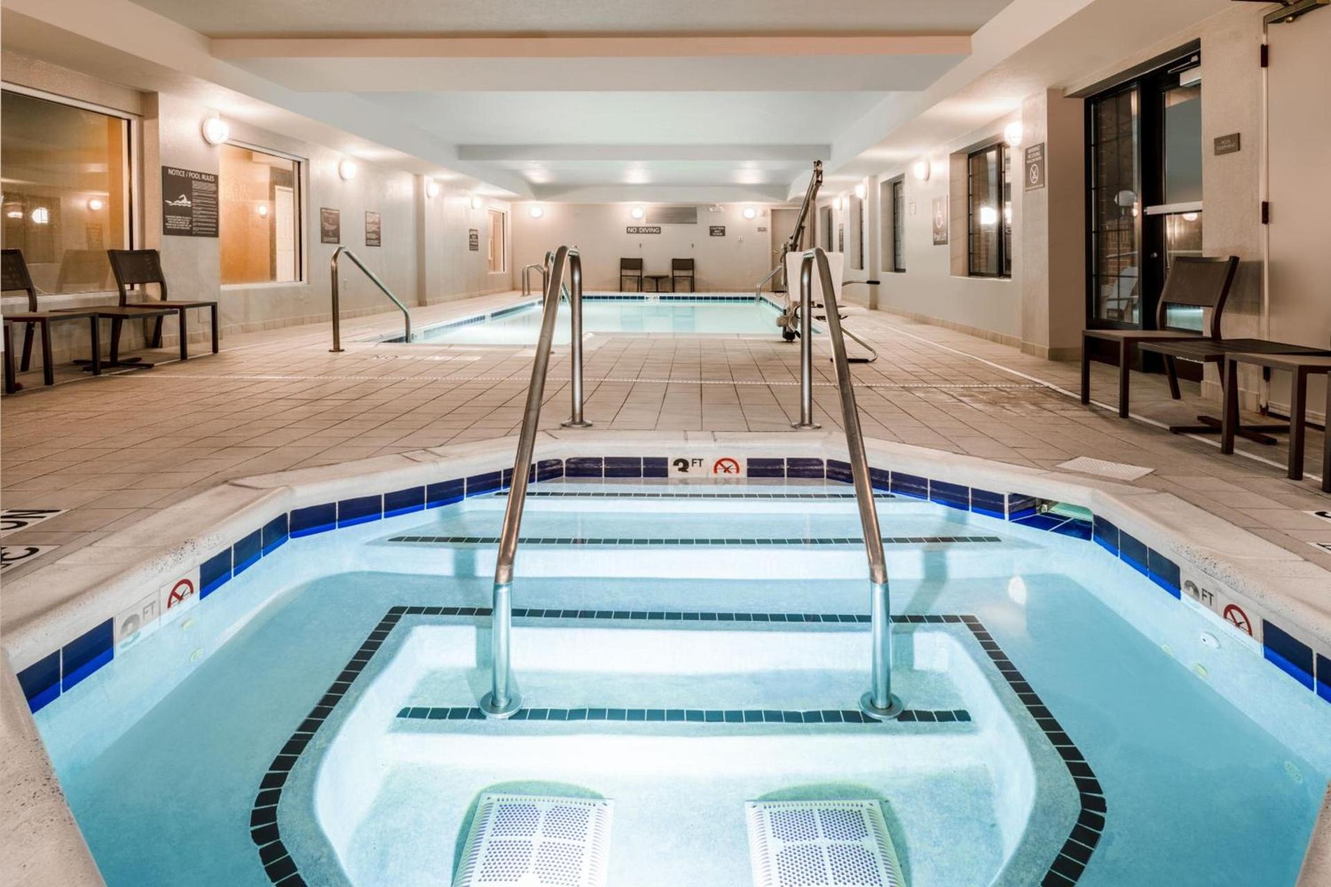 Residence Inn by Marriott Chicago Oak Brook photo 24