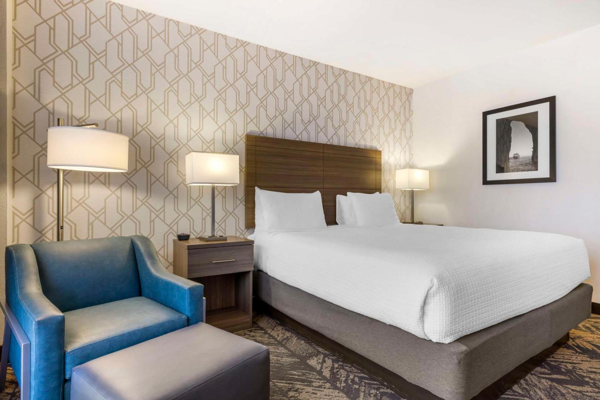 Best Western Plus Bayside Inn photo 12