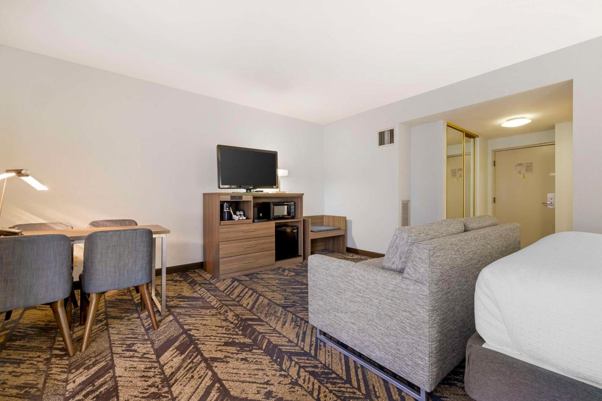 Best Western Plus Bayside Inn photo 17