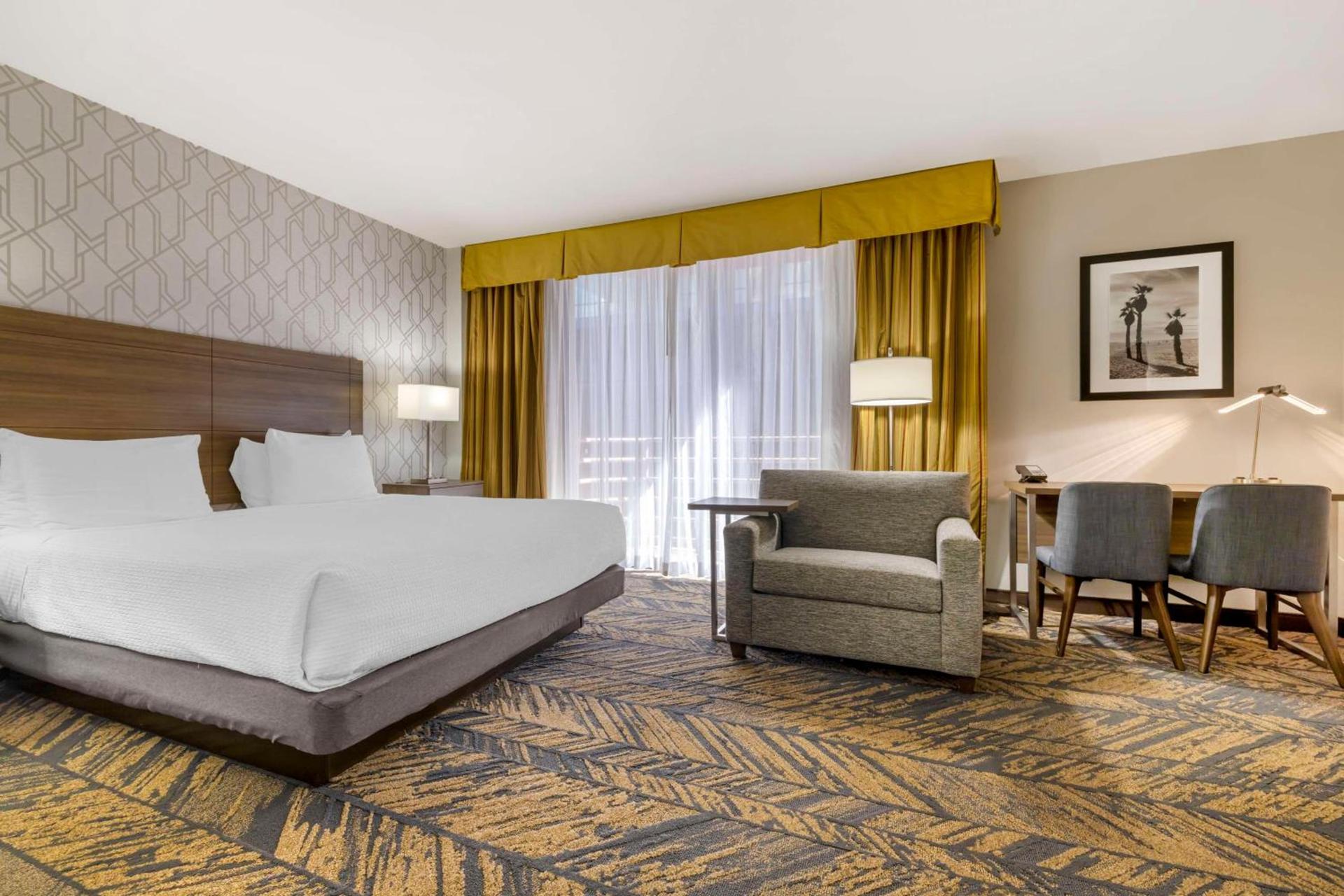 Best Western Plus Bayside Inn photo 18