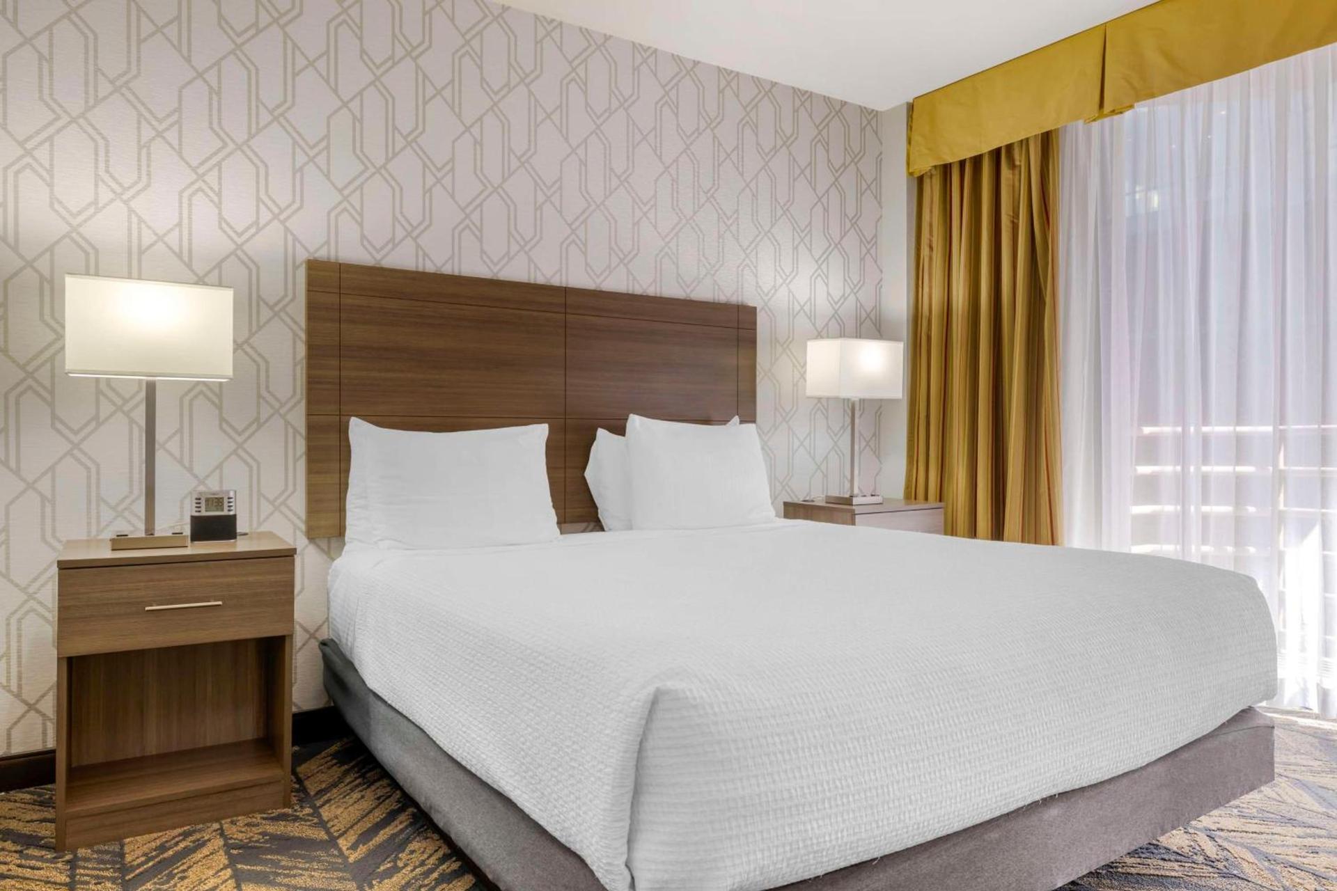 Best Western Plus Bayside Inn photo 20