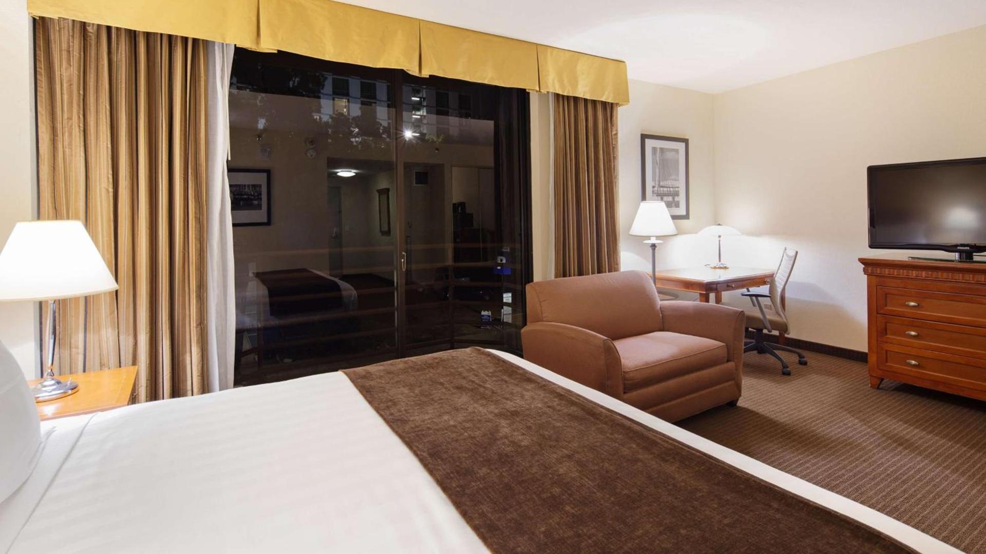 Best Western Plus Bayside Inn photo 26