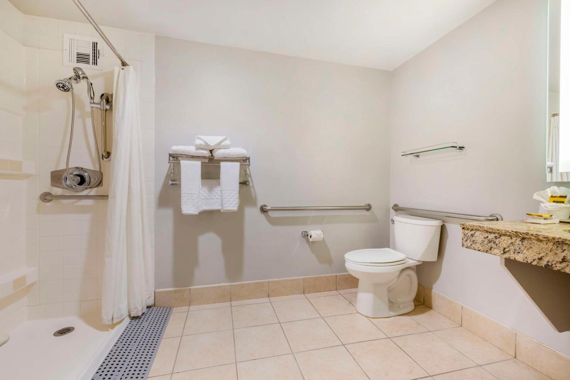 Best Western Plus Bayside Inn photo 30