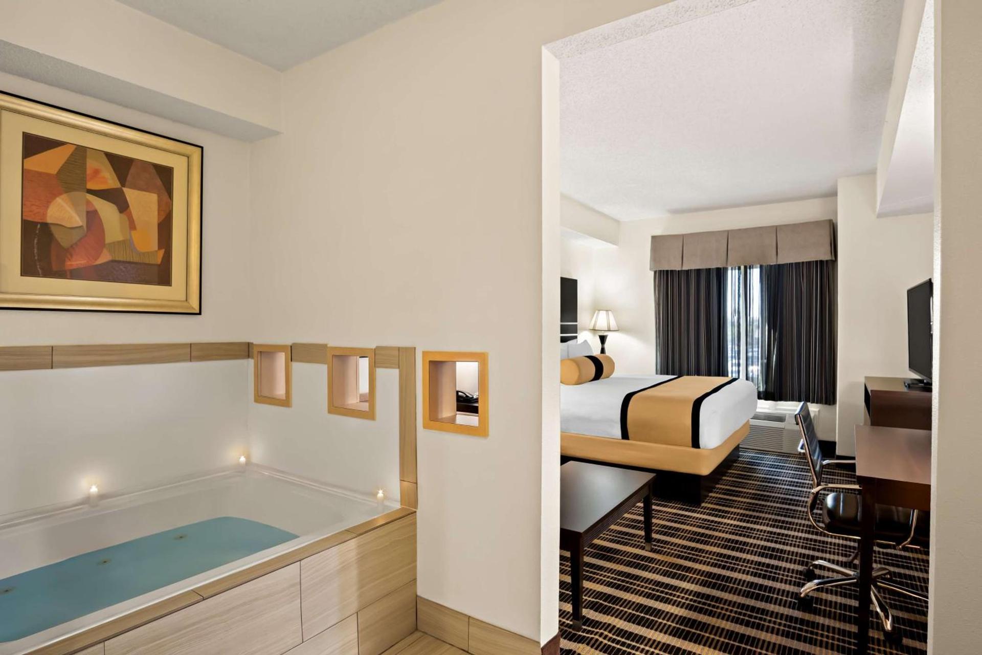 Best Western Plus Rockwall Inn & Suites photo 5