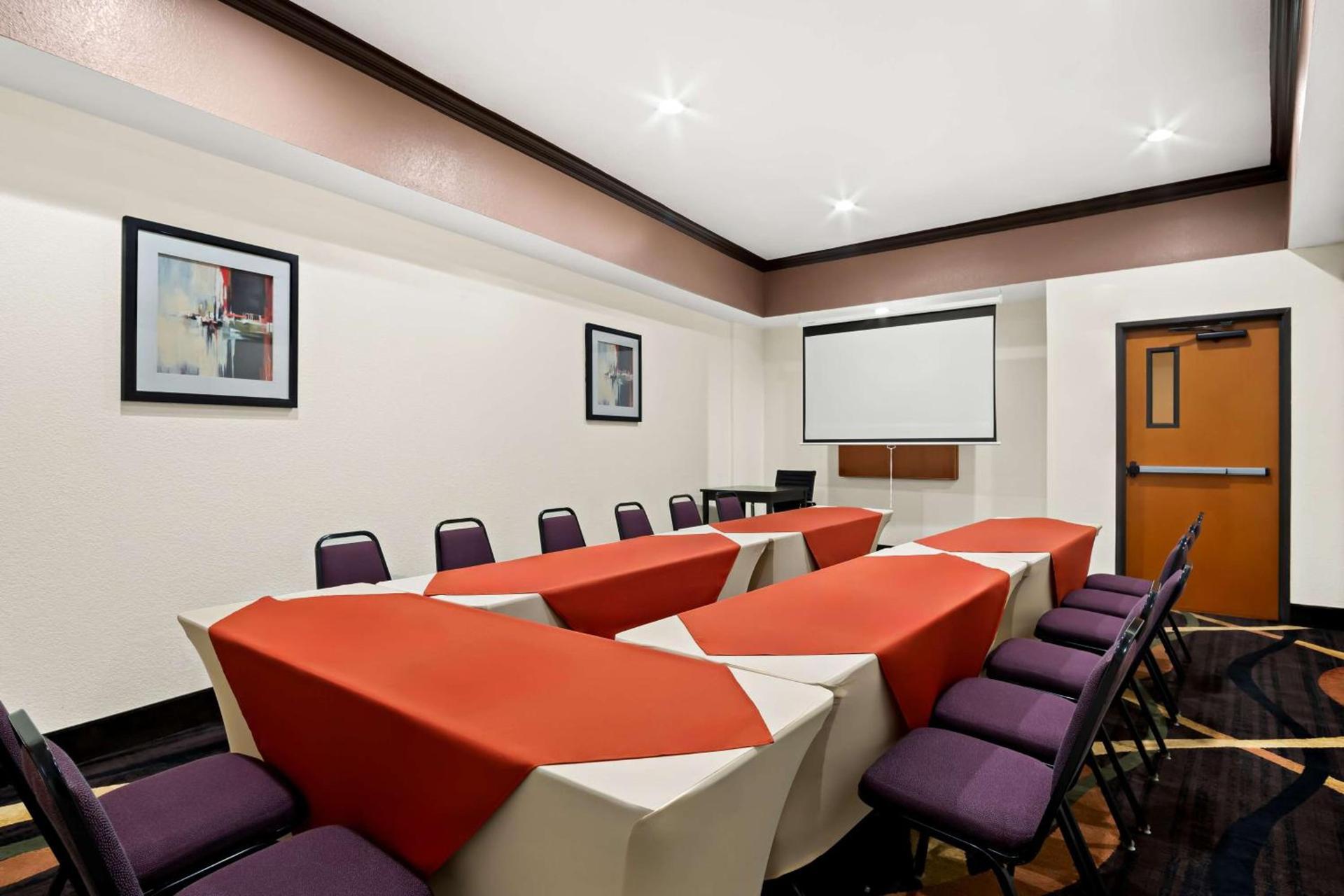 Best Western Plus Rockwall Inn & Suites photo 33