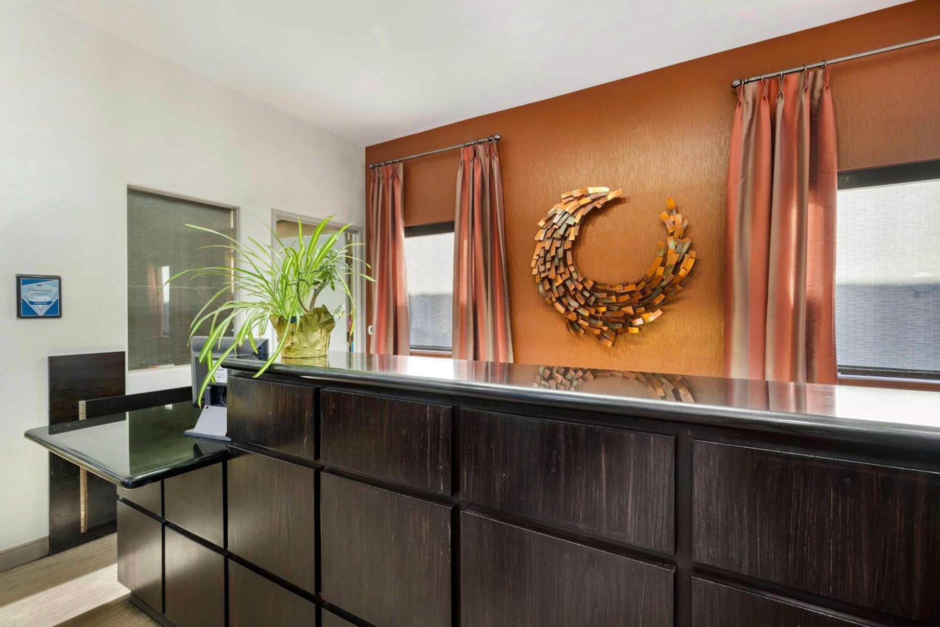 Best Western Royal Palace Inn & Suites photo 6