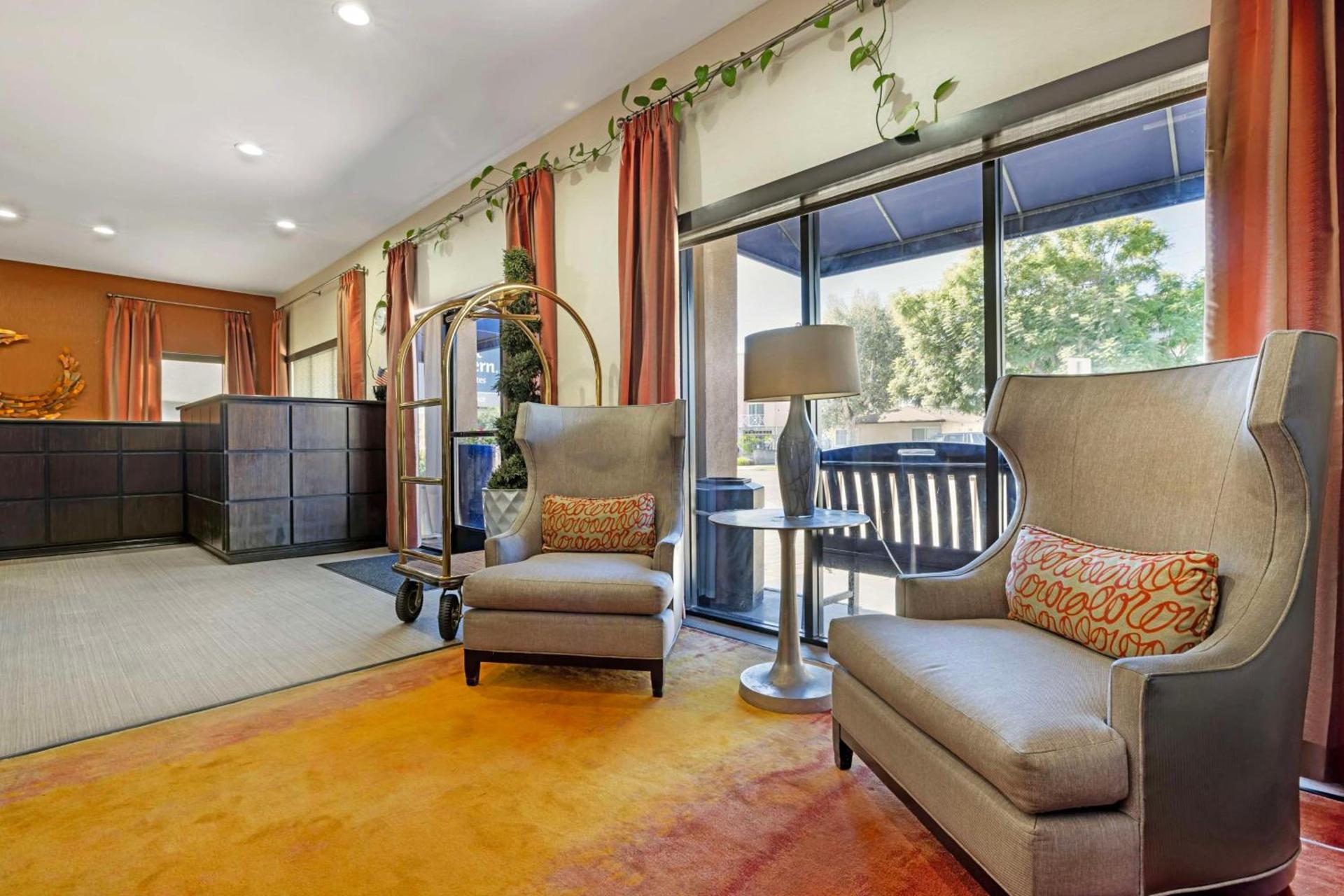 Best Western Royal Palace Inn & Suites photo 3