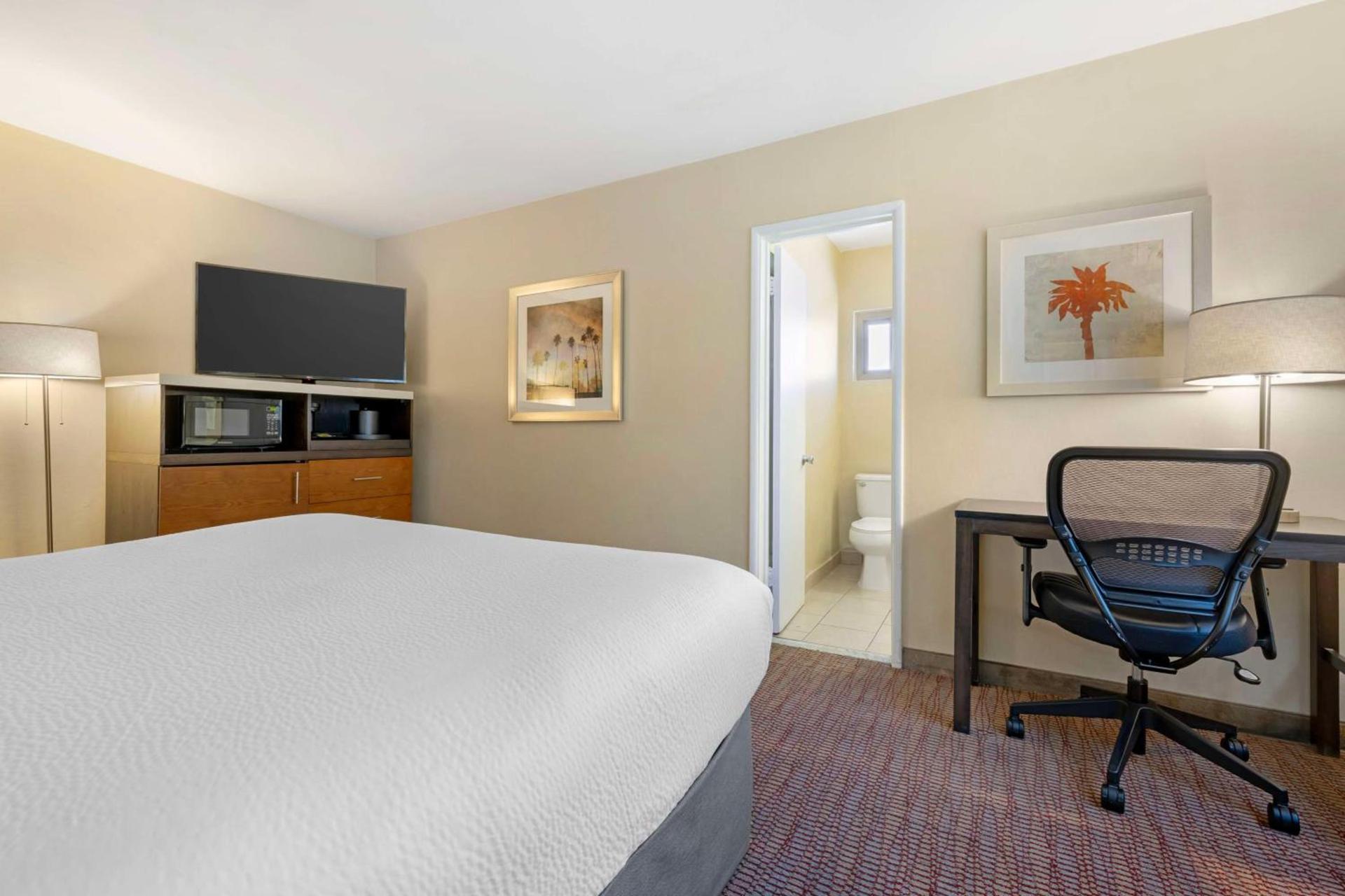 Best Western Royal Palace Inn & Suites photo 18
