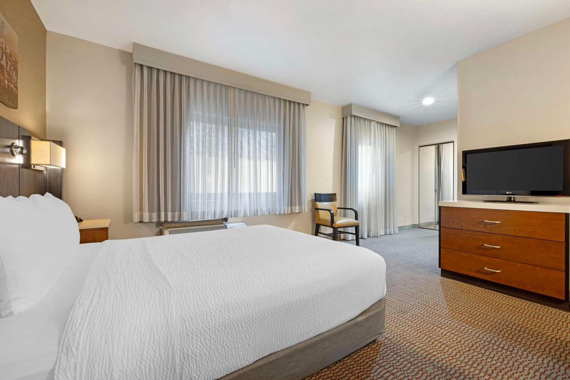 Best Western Royal Palace Inn & Suites photo 10