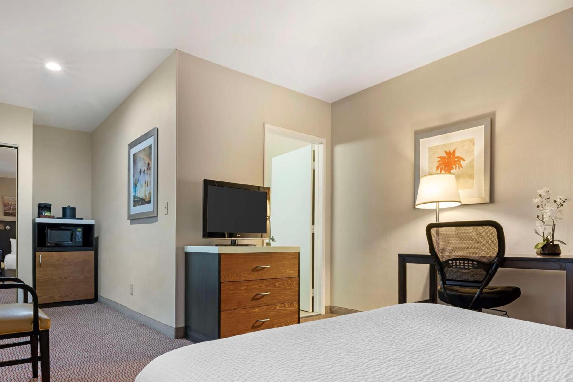 Best Western Royal Palace Inn & Suites photo 42