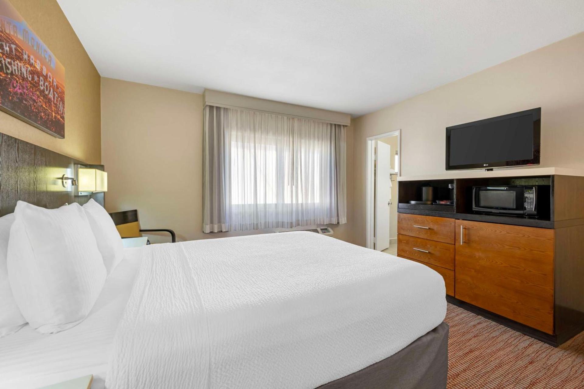Best Western Royal Palace Inn & Suites photo 12