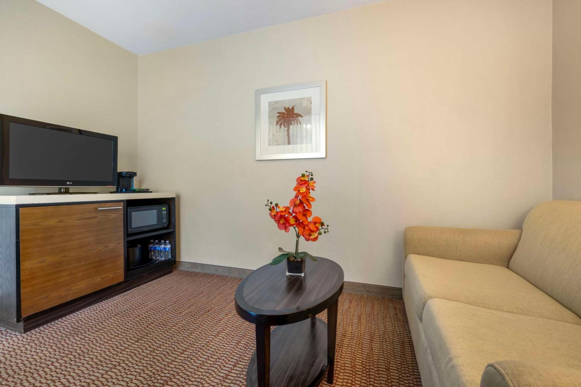 Best Western Royal Palace Inn & Suites photo 34