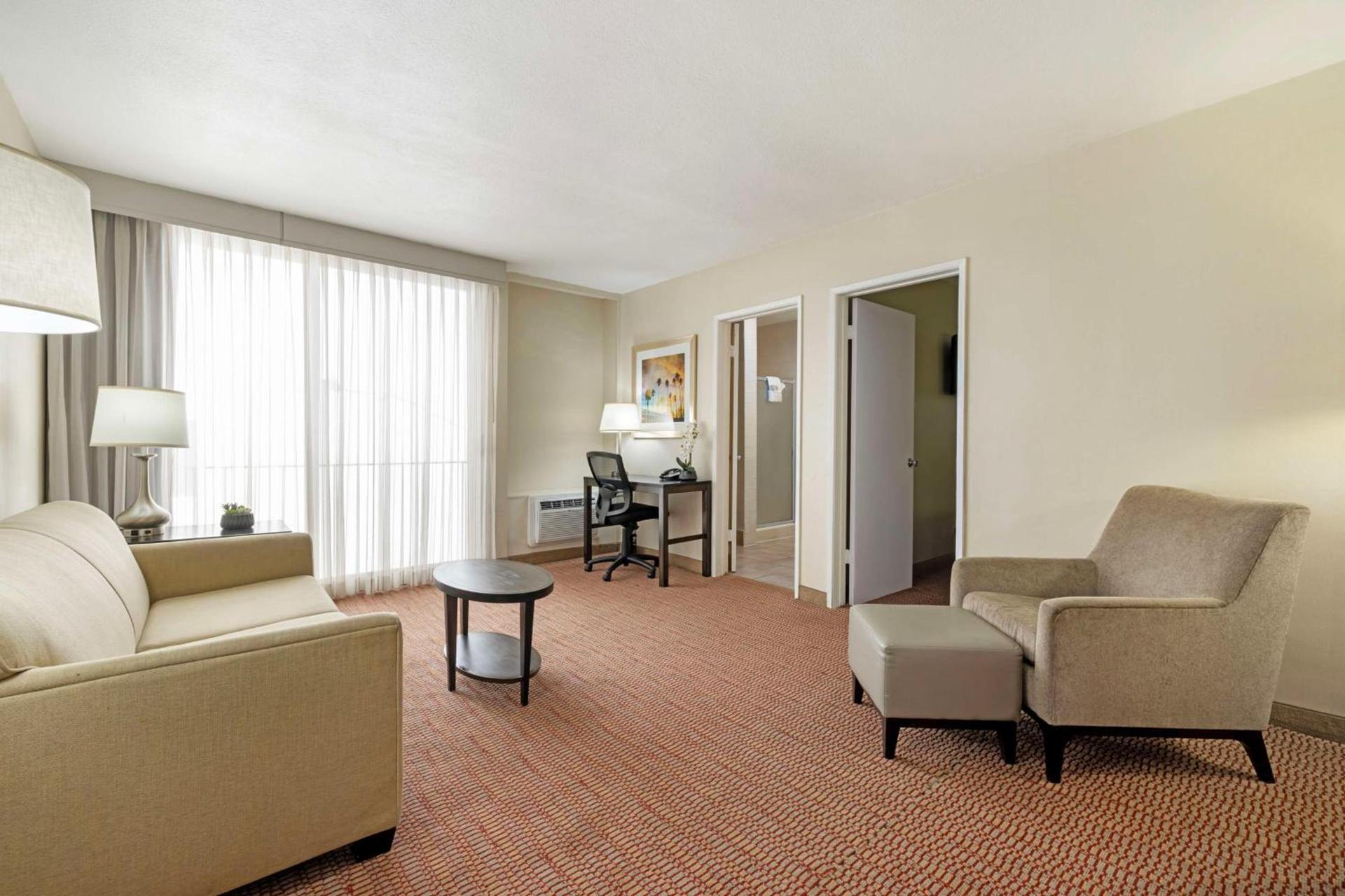 Best Western Royal Palace Inn & Suites photo 38