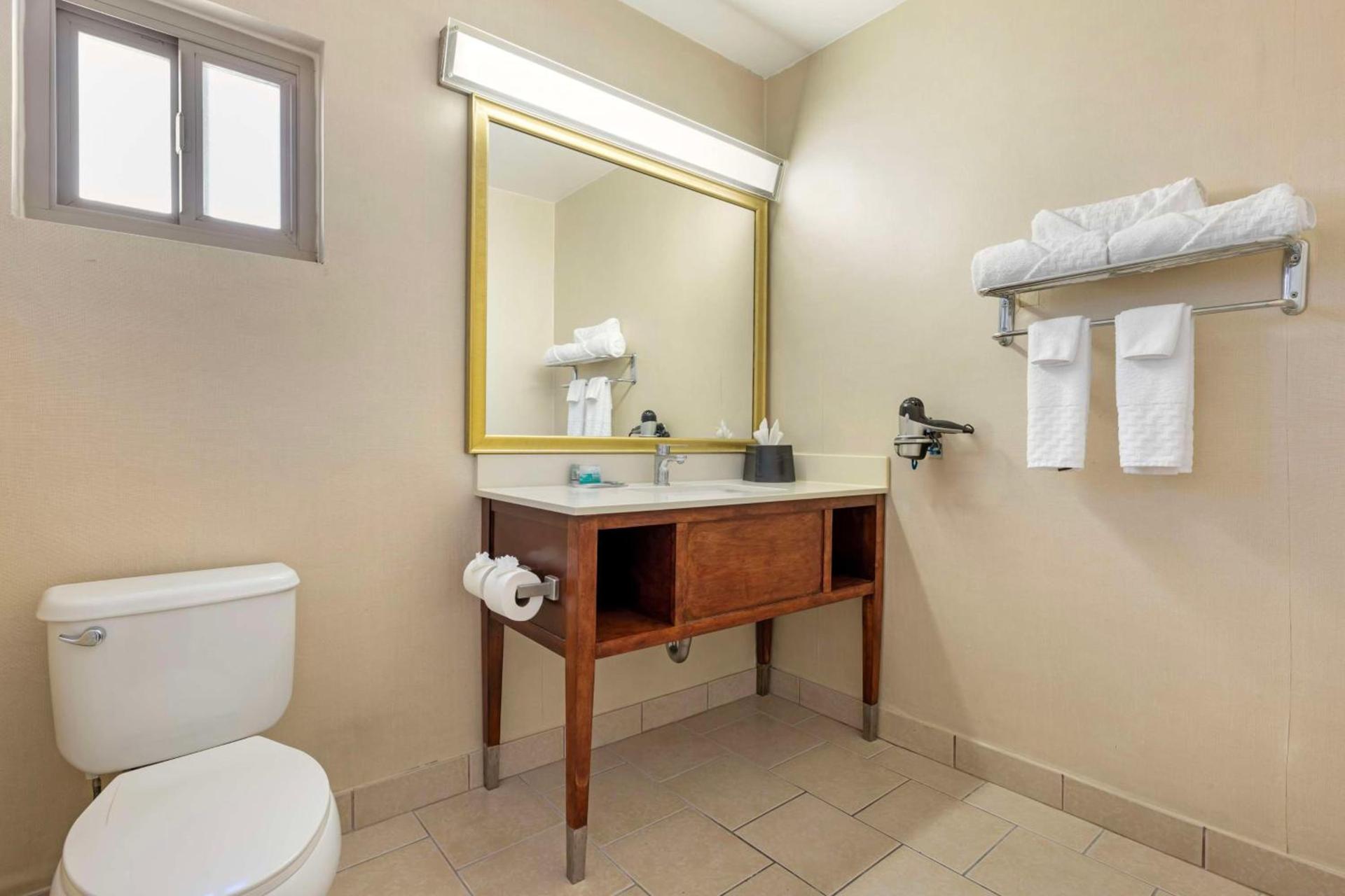 Best Western Royal Palace Inn & Suites photo 31