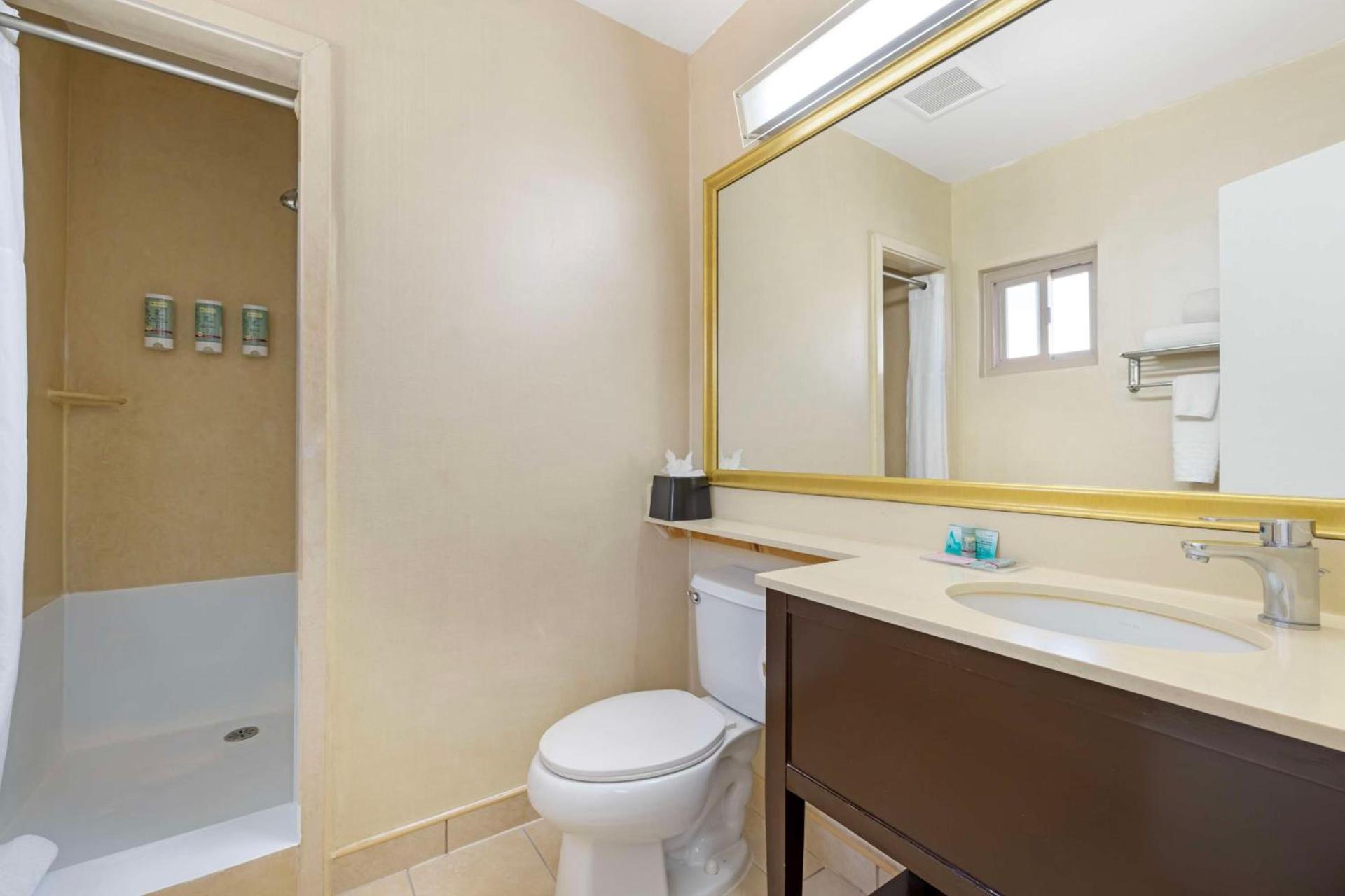 Best Western Royal Palace Inn & Suites photo 26