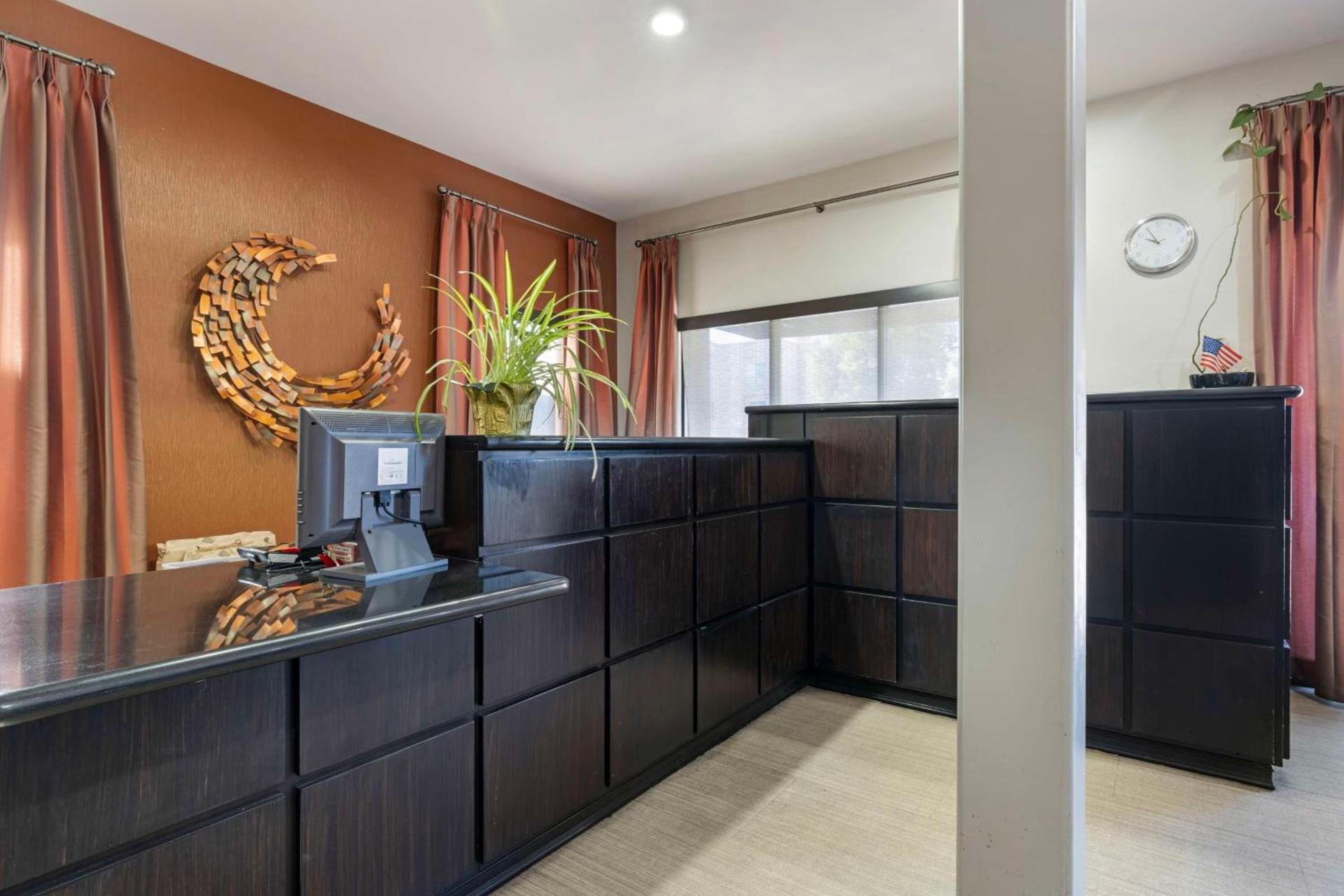 Best Western Royal Palace Inn & Suites photo 50