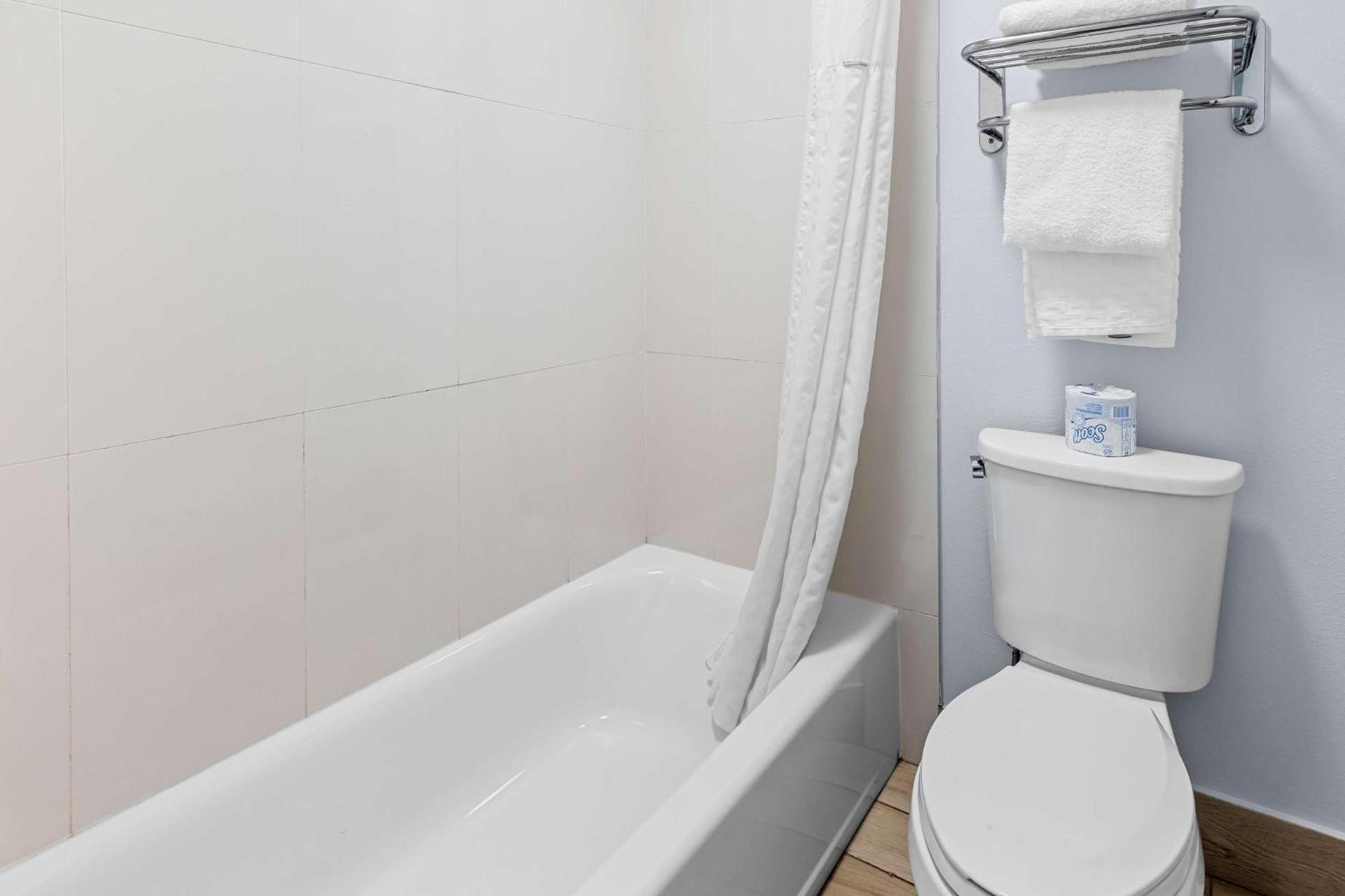 SureStay Plus by Best Western Beaumont photo 7