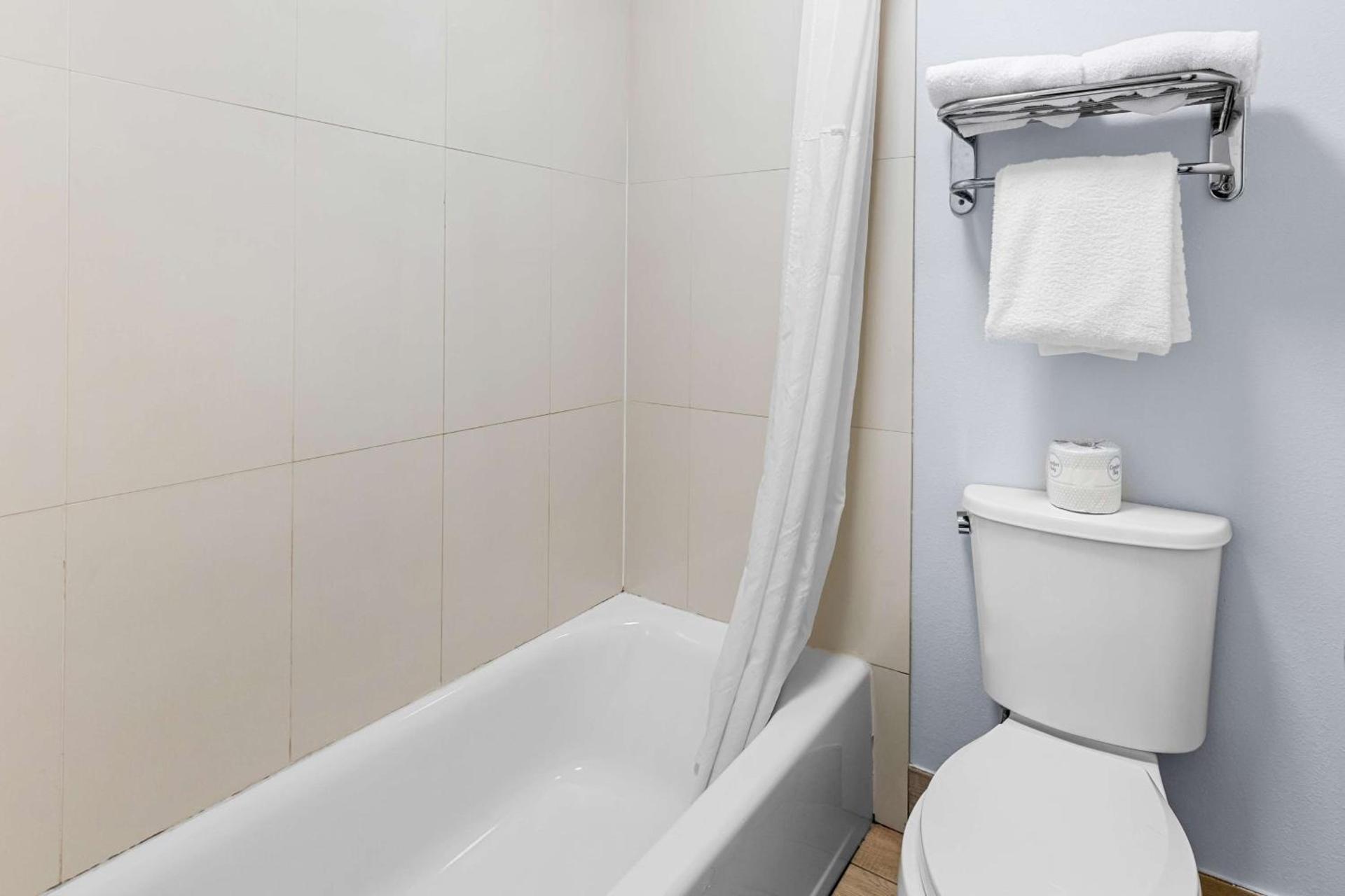 SureStay Plus by Best Western Beaumont photo 8