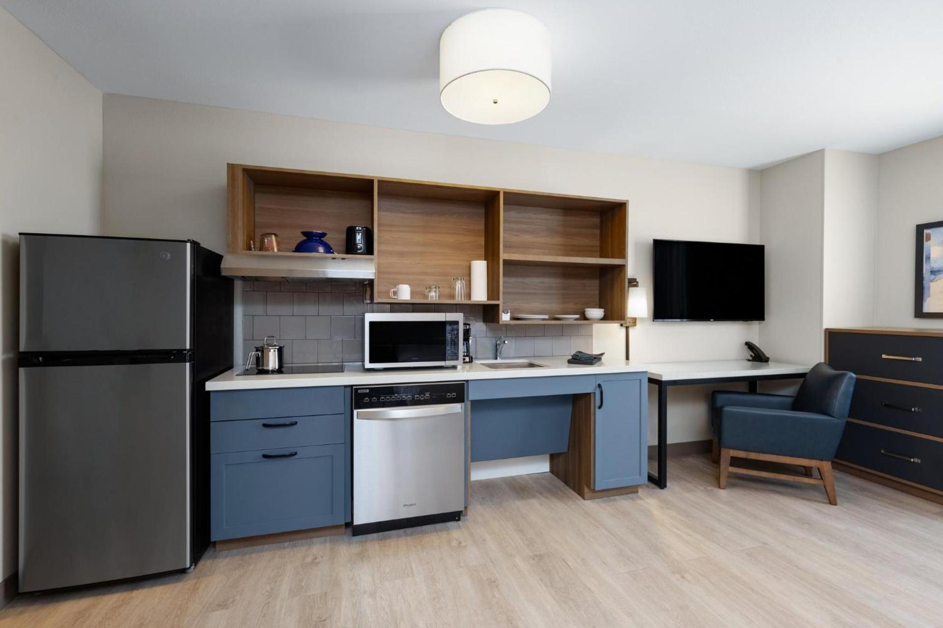 Candlewood Suites McPherson by IHG photo 12
