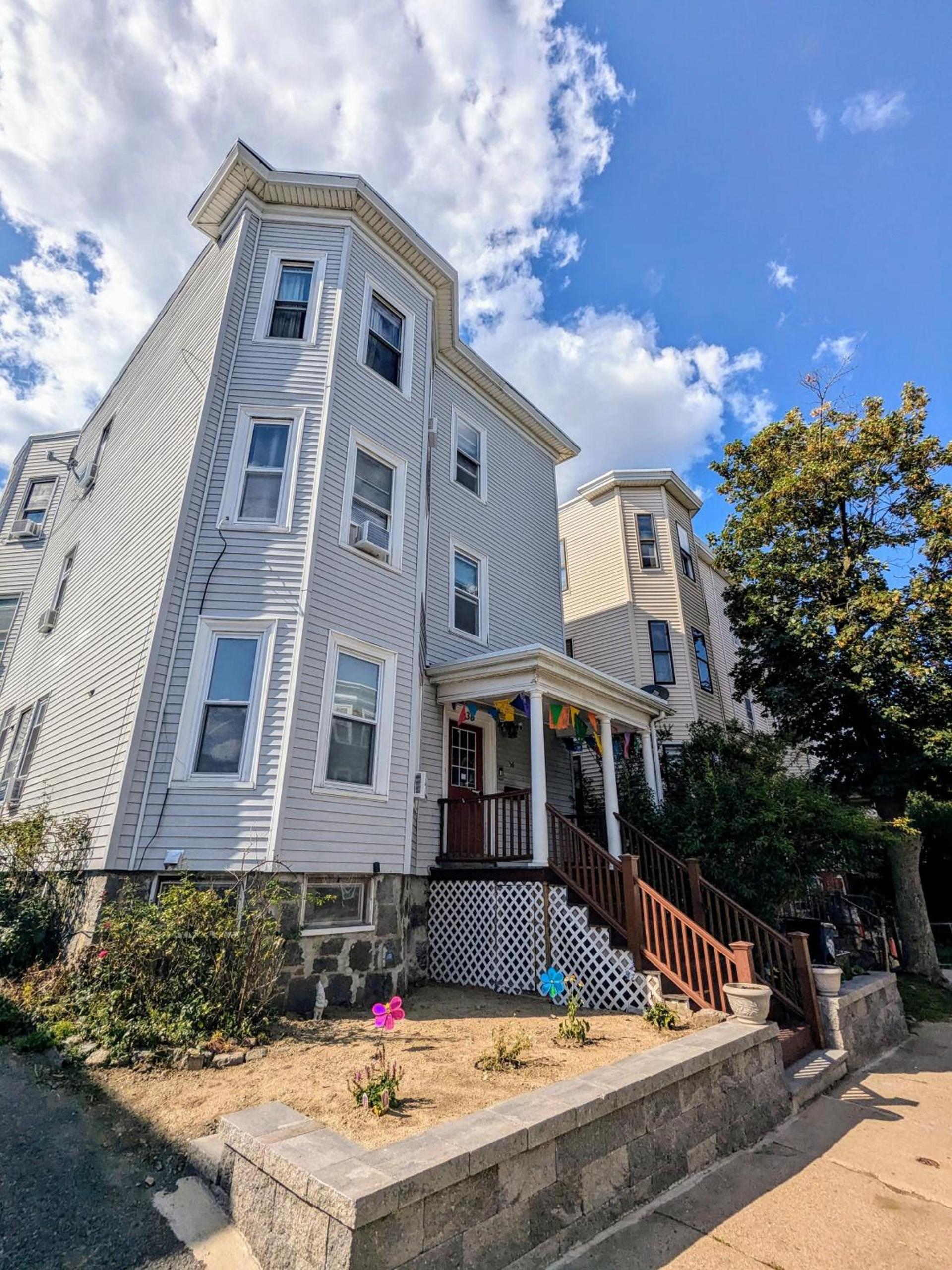 Boston Homestel photo 8