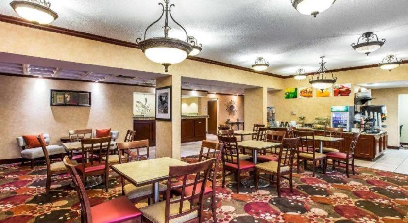 Quality Inn at Albany Mall photo 6