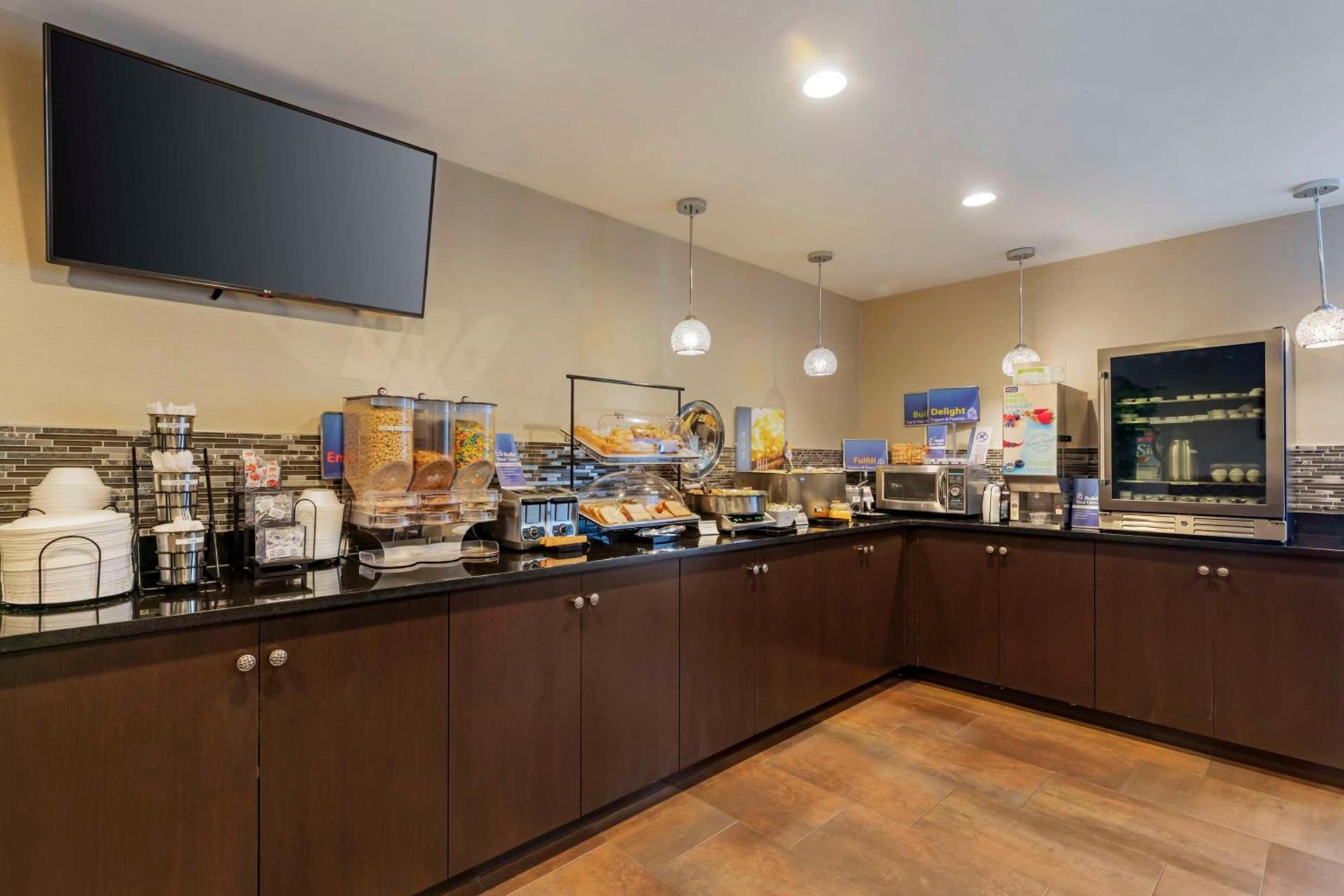 Best Western New Albany photo 10