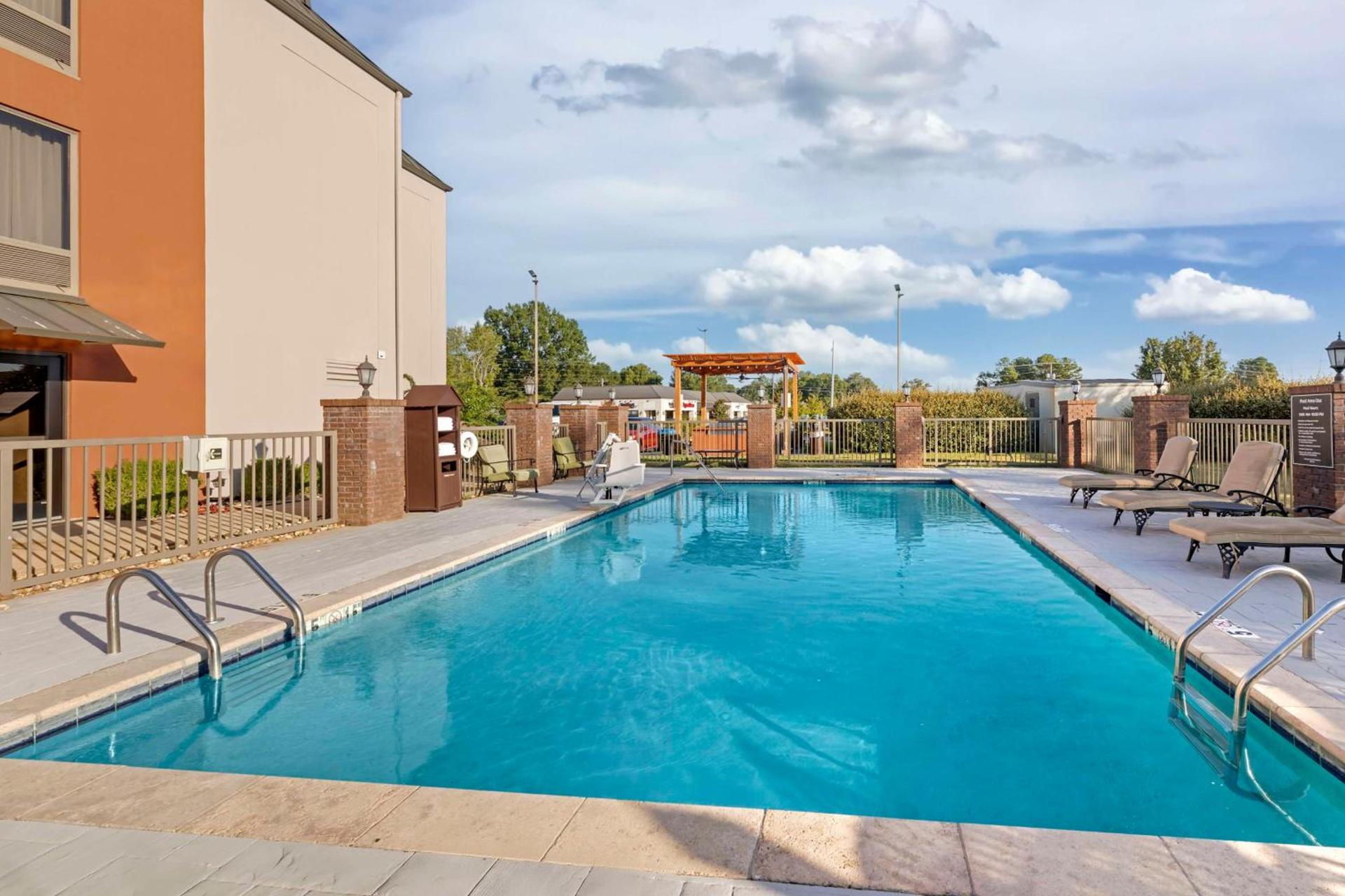 Best Western New Albany photo 14