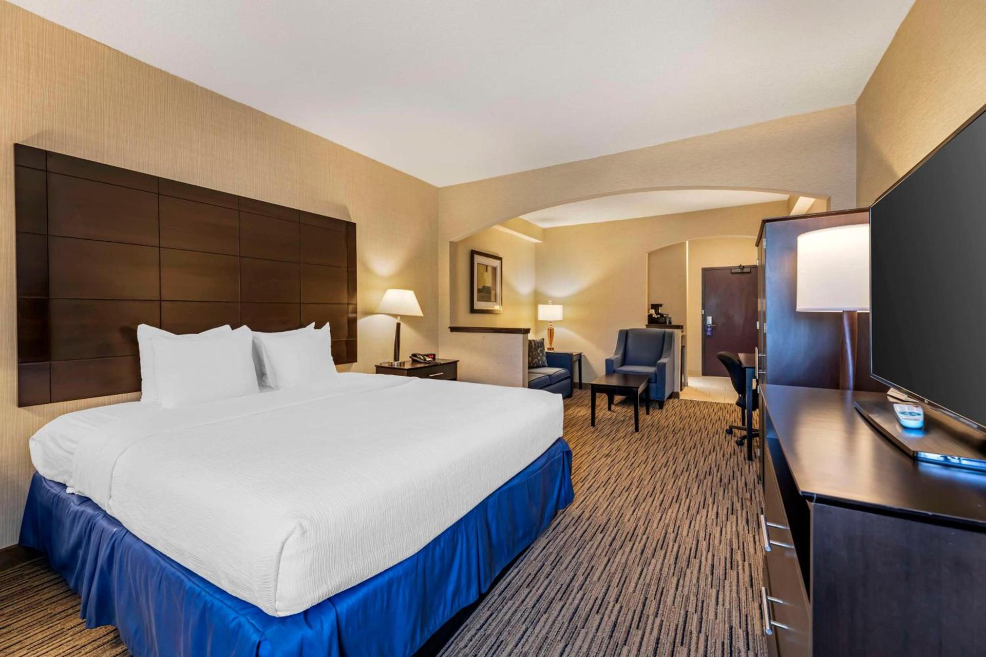 Best Western New Albany photo 23