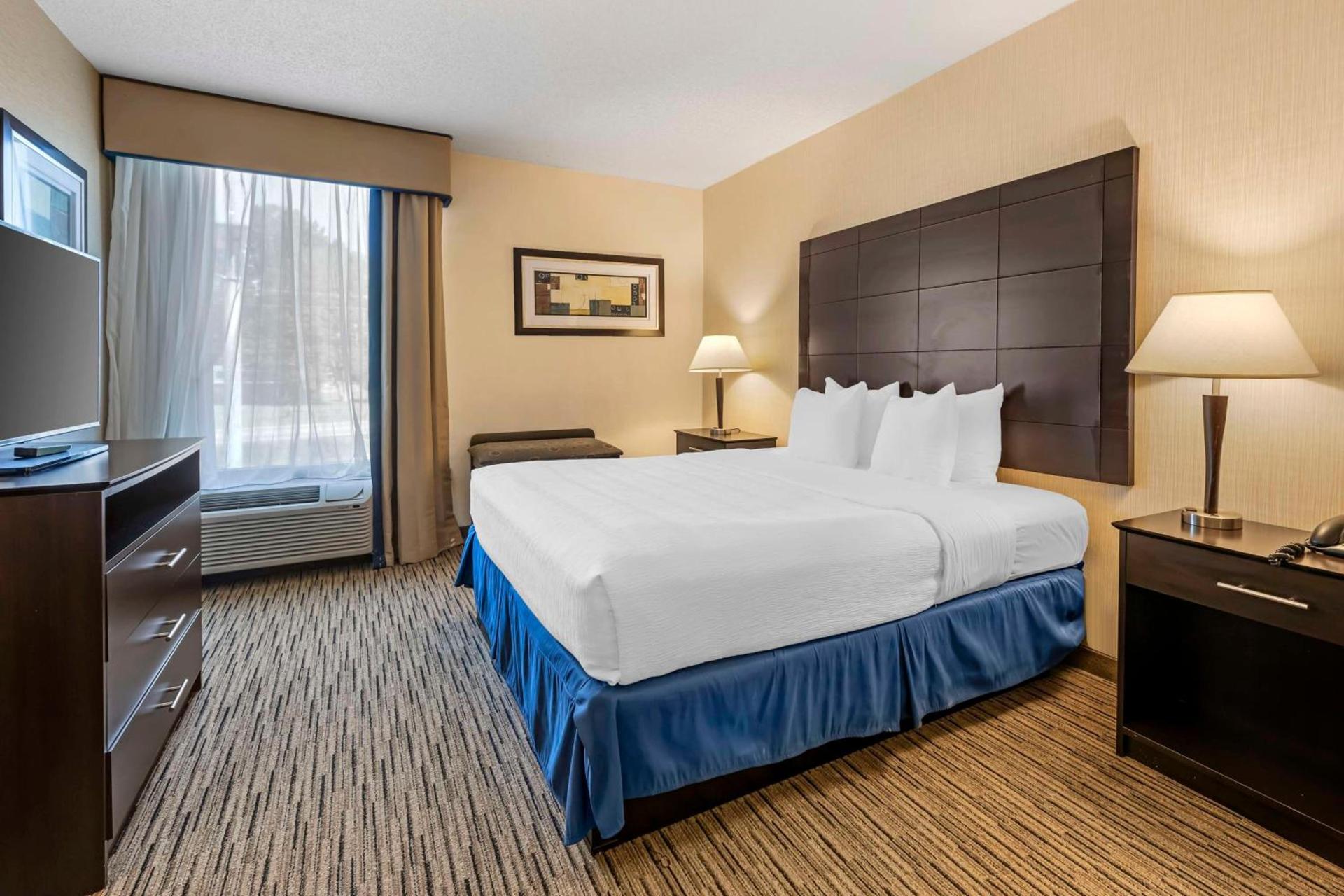 Best Western New Albany photo 25