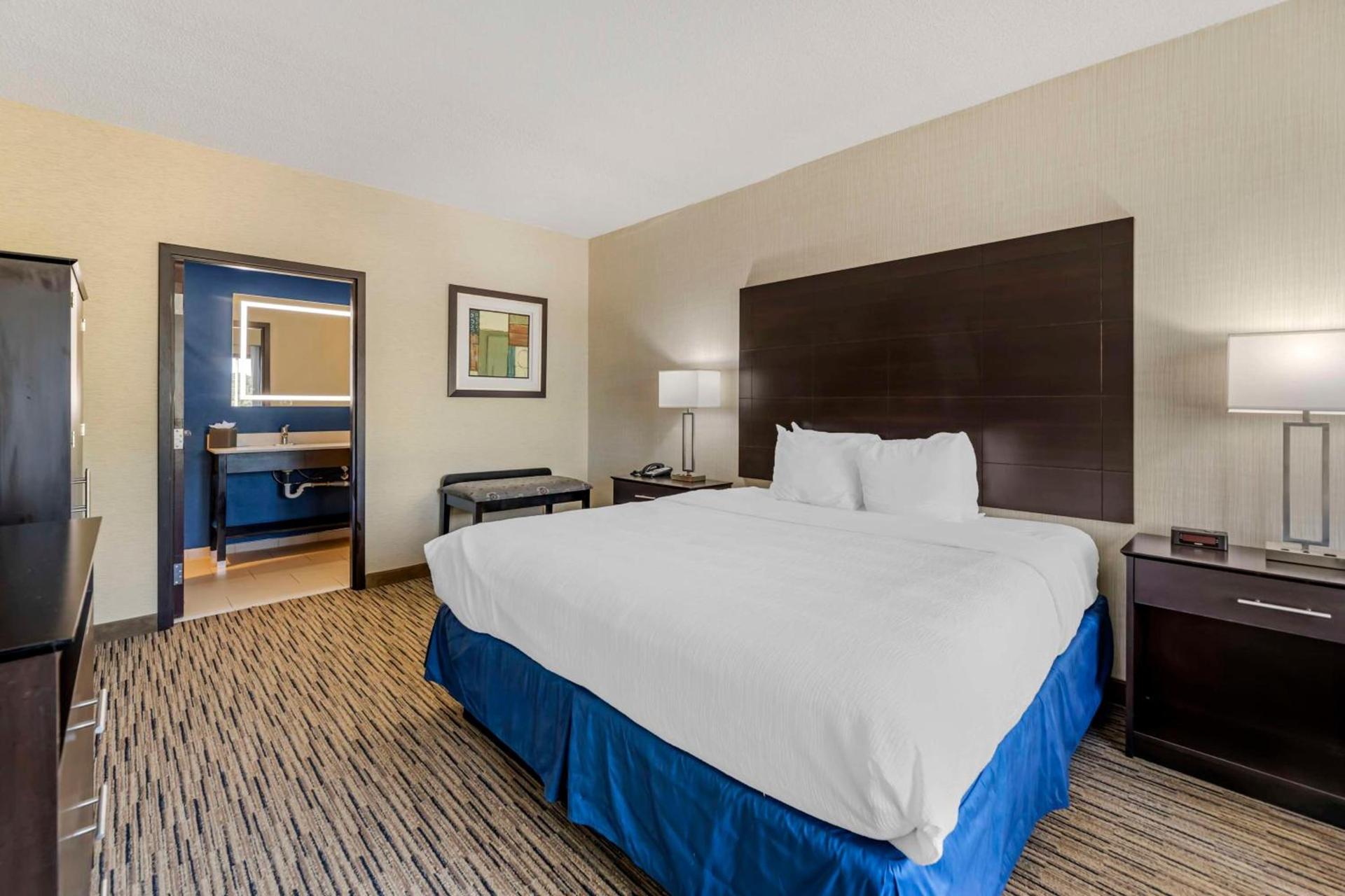 Best Western New Albany photo 27