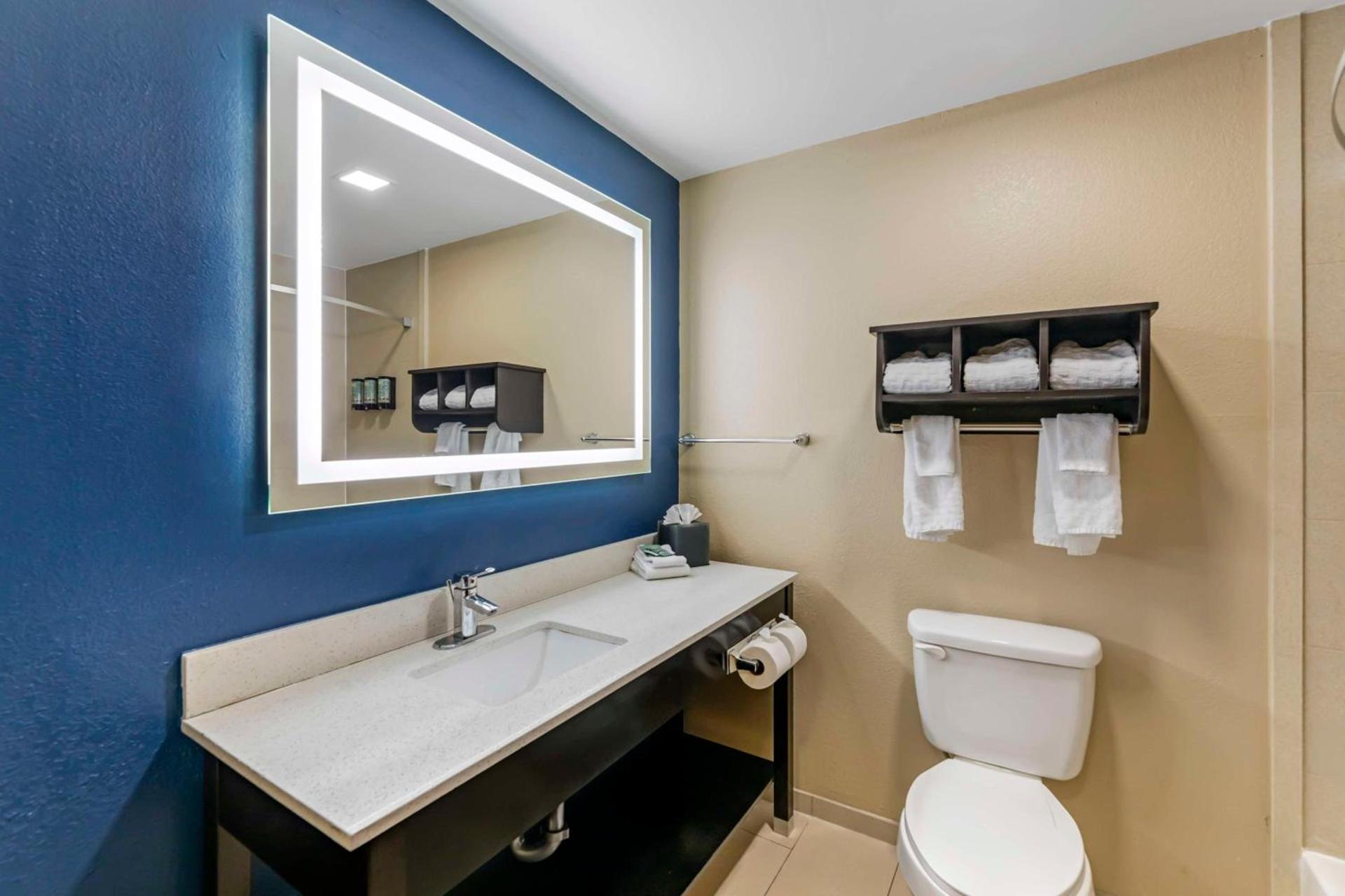 Best Western New Albany photo 29