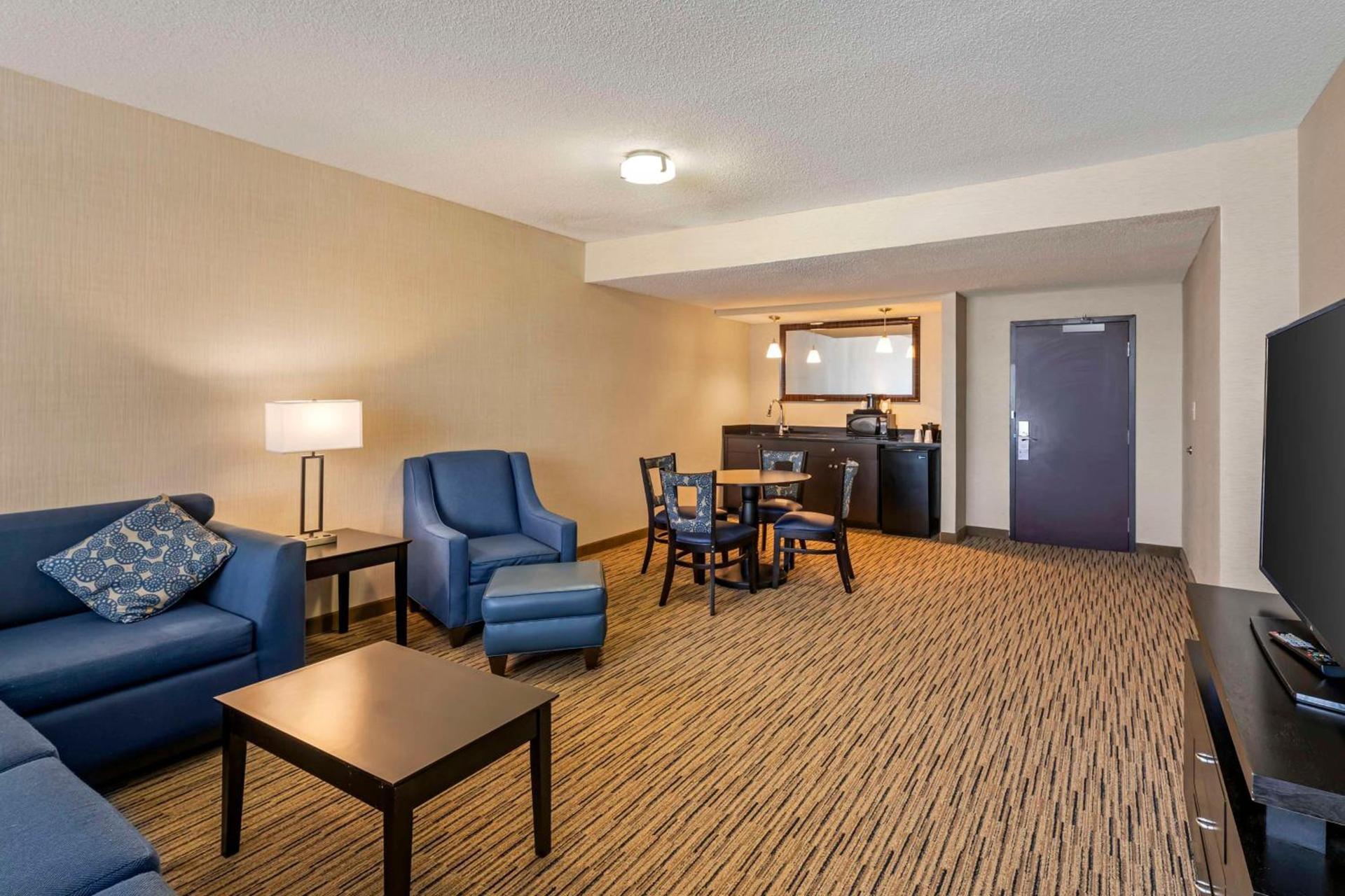Best Western New Albany photo 28