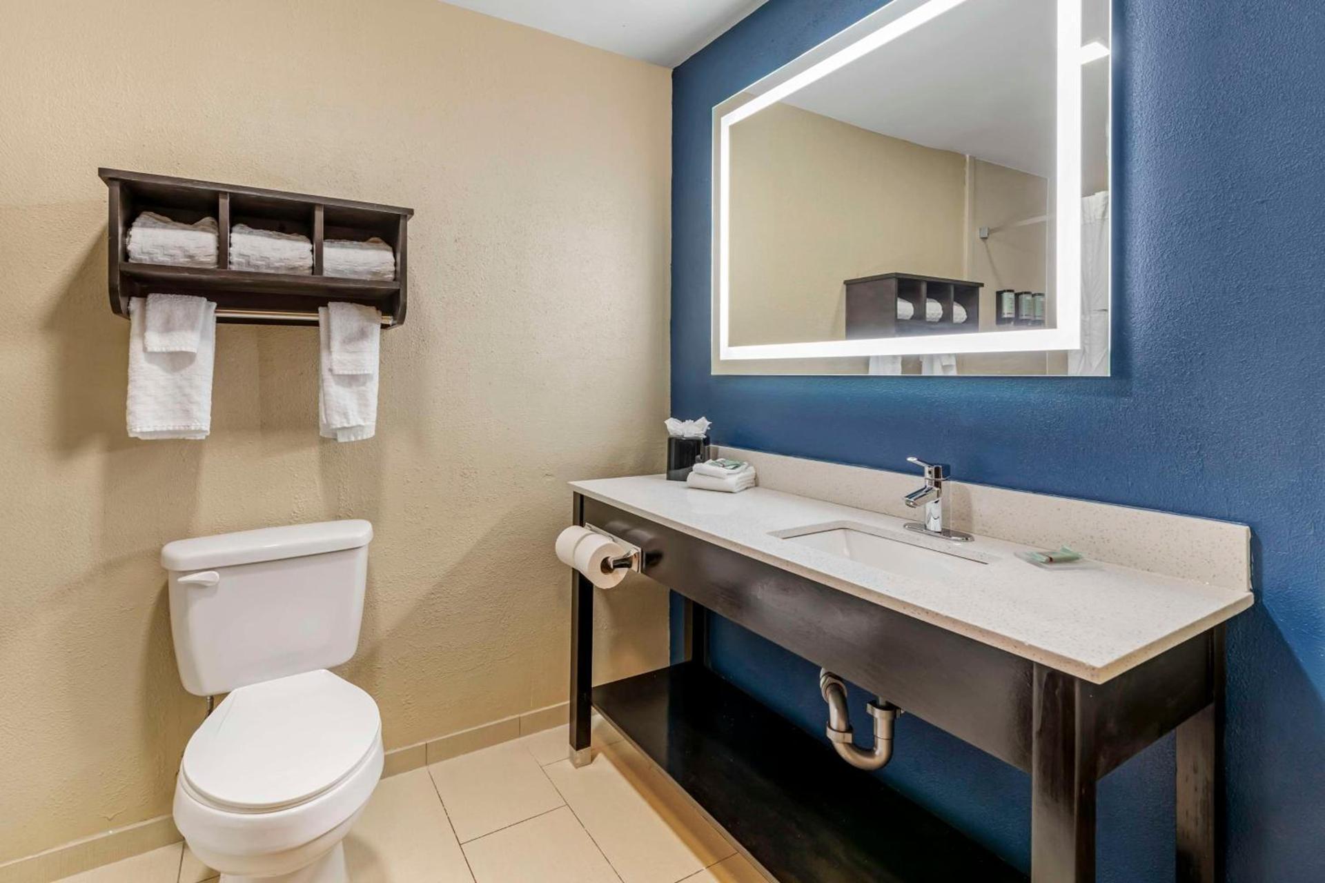 Best Western New Albany photo 31