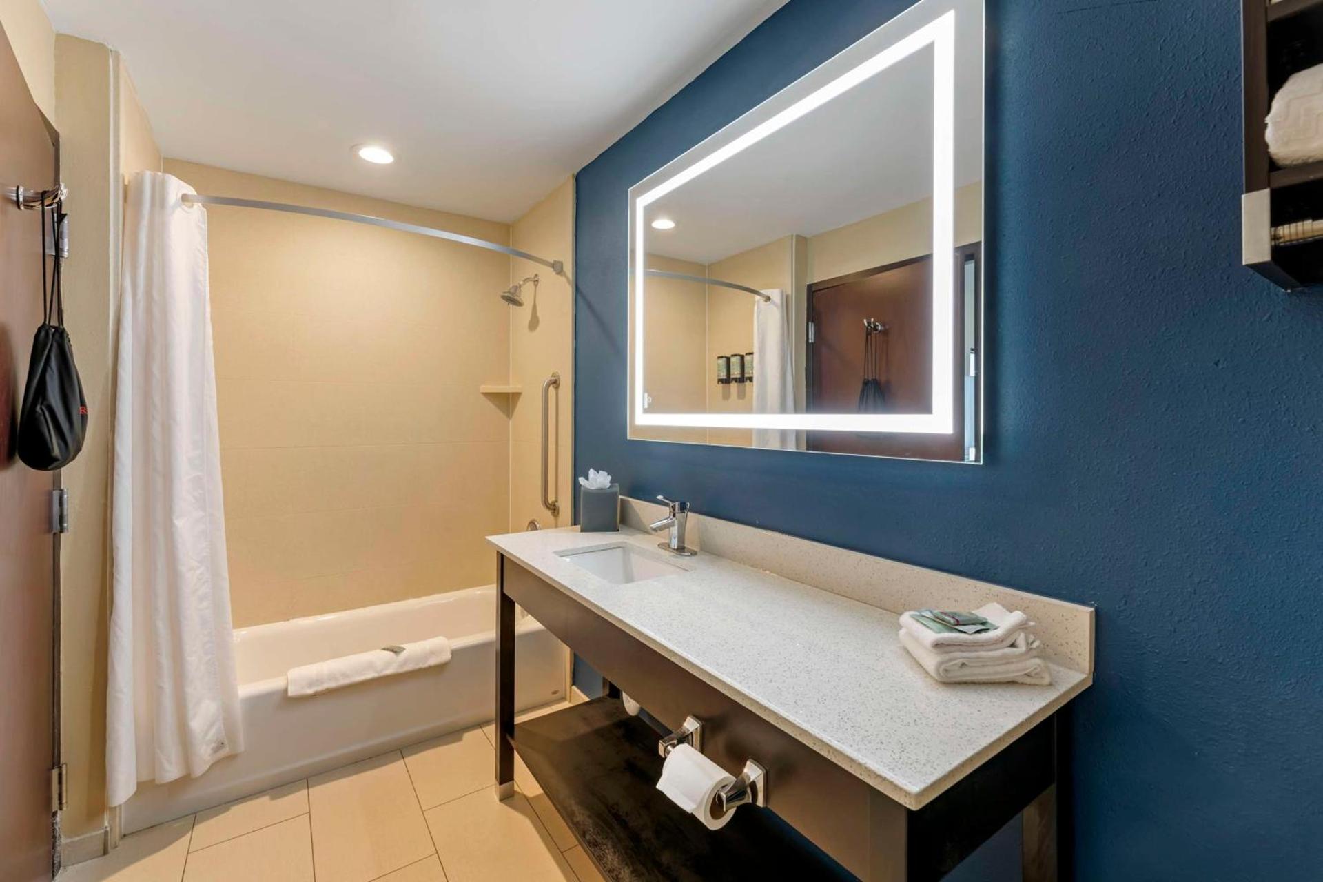 Best Western New Albany photo 32