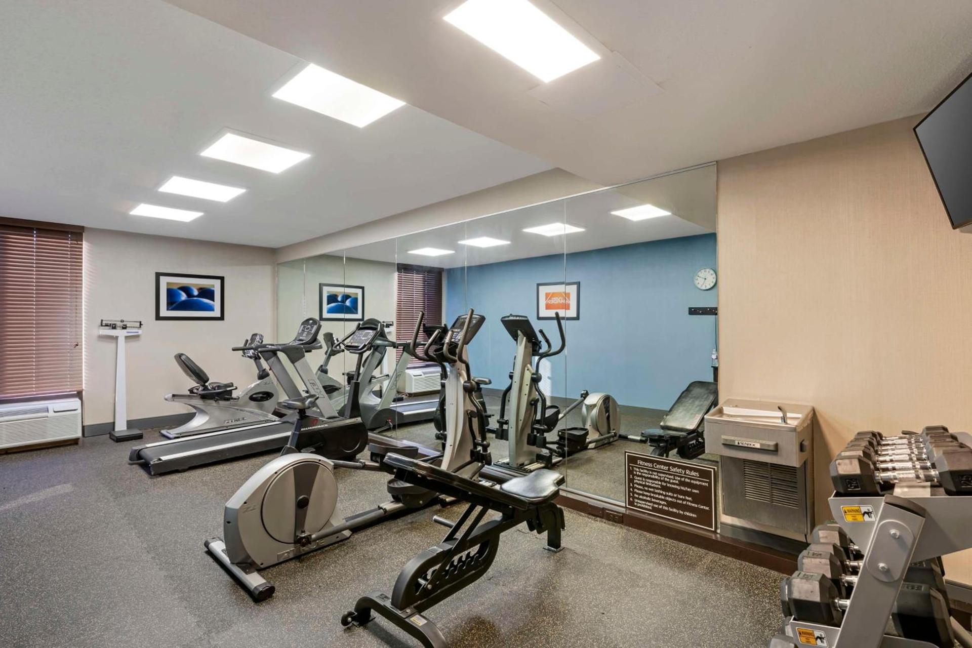 Best Western New Albany photo 34