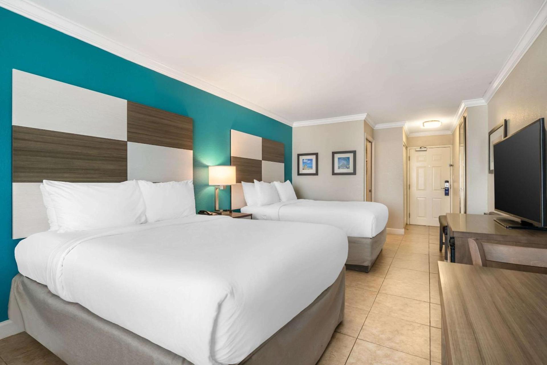 Comfort Inn & Suites Daytona Beach Oceanfront photo 37