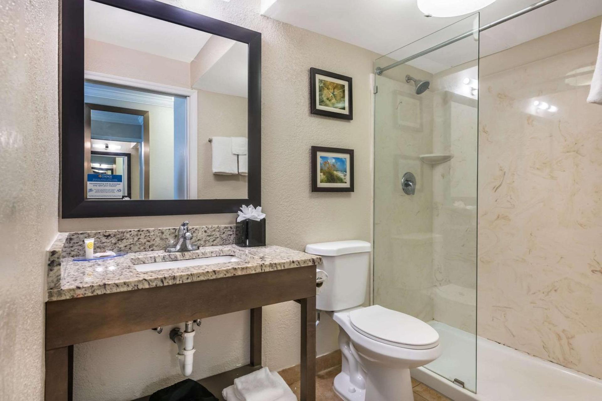 Comfort Inn & Suites Daytona Beach Oceanfront photo 39